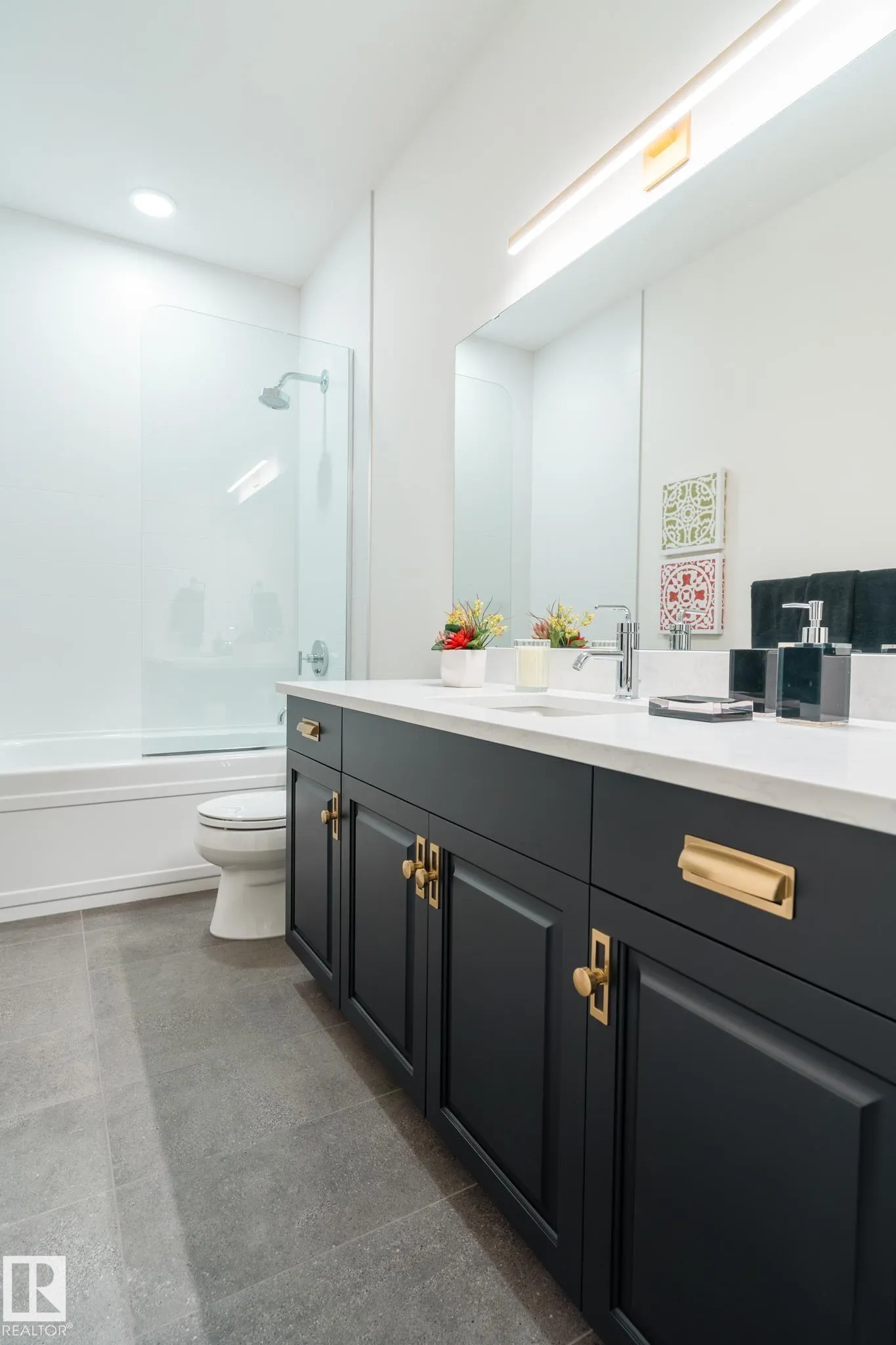 1493 Howes Crescent Crescent