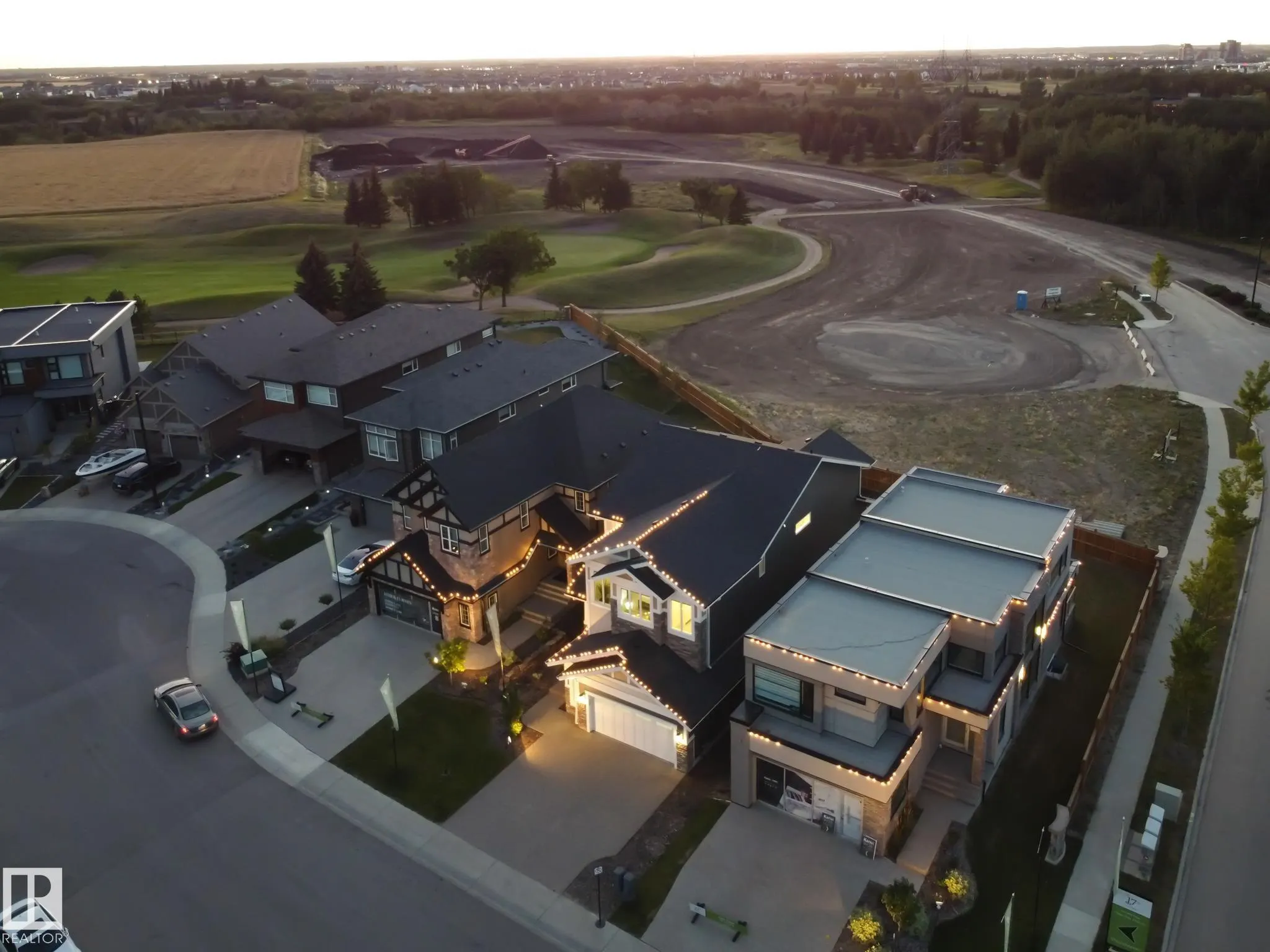 1493 Howes Crescent Crescent