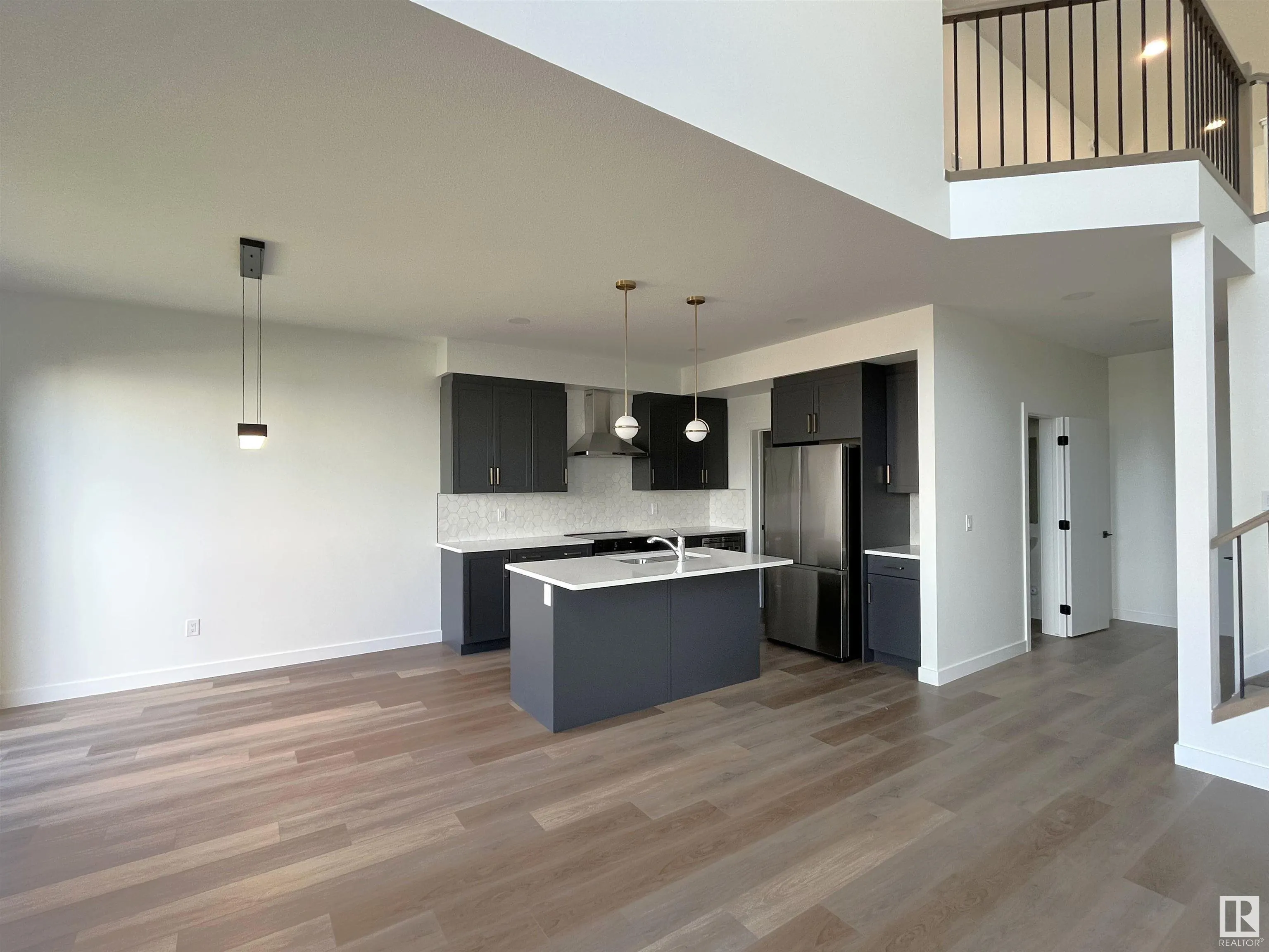 587 BOULDER Wynd