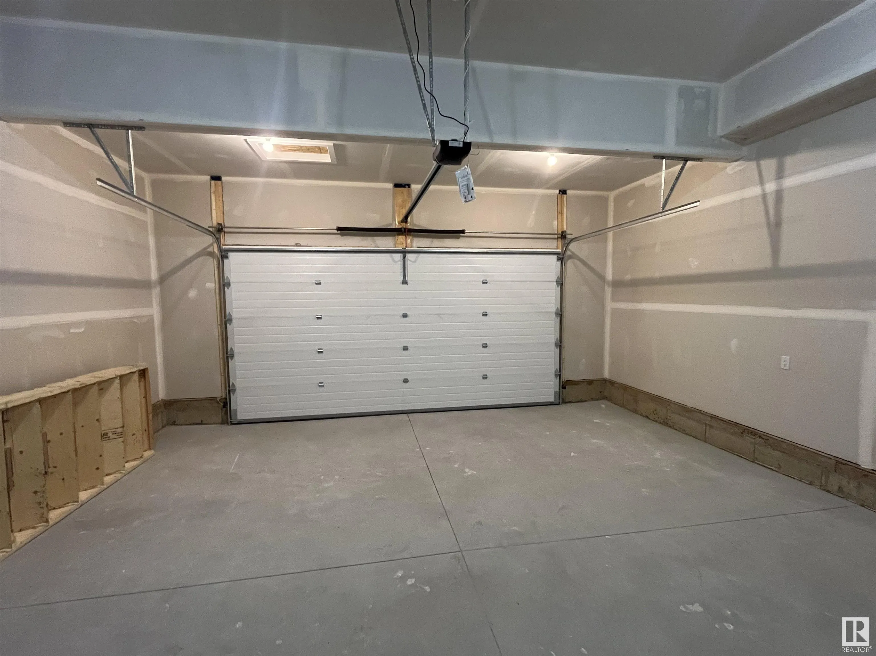 587 BOULDER Wynd