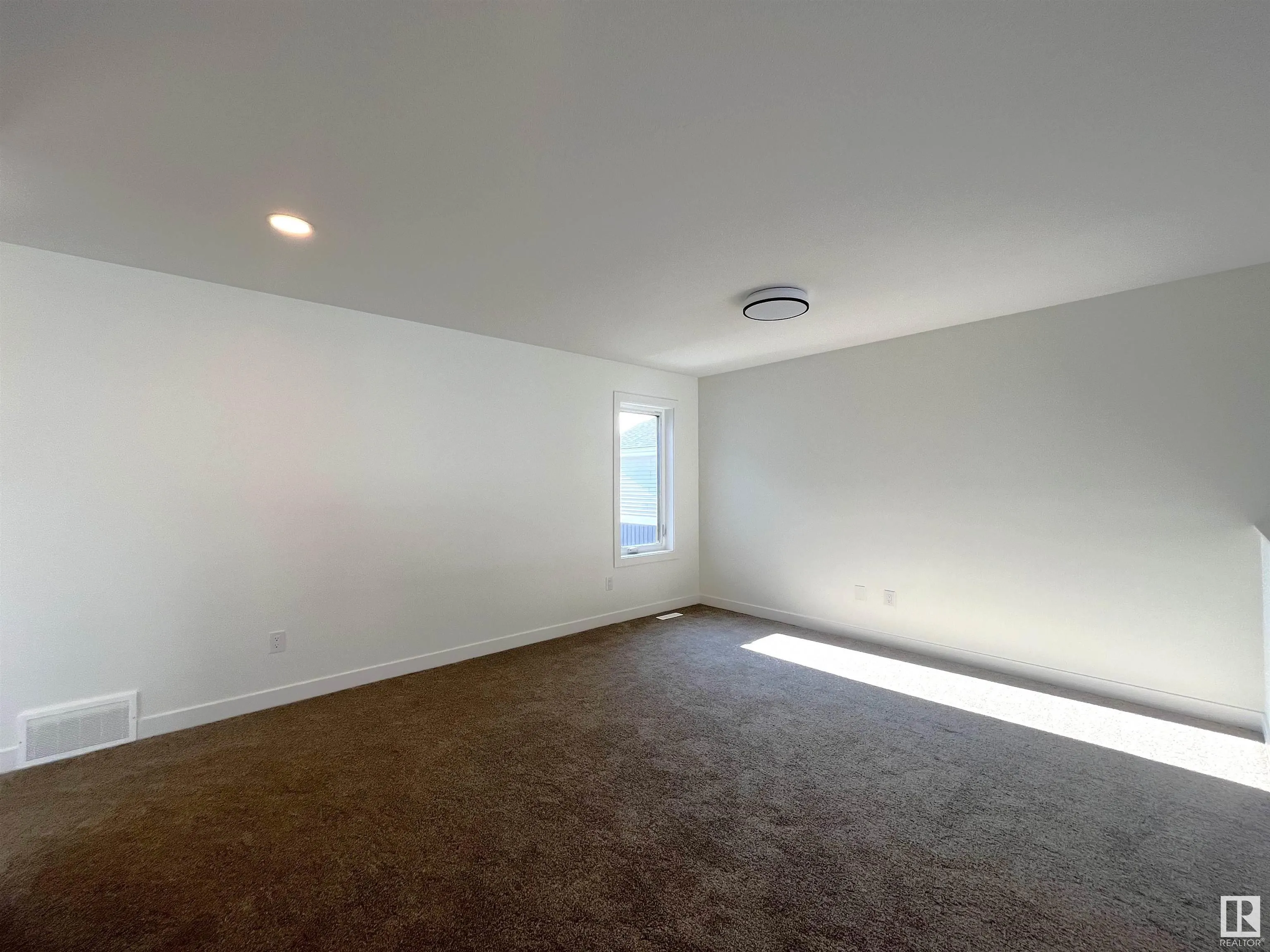 587 BOULDER Wynd