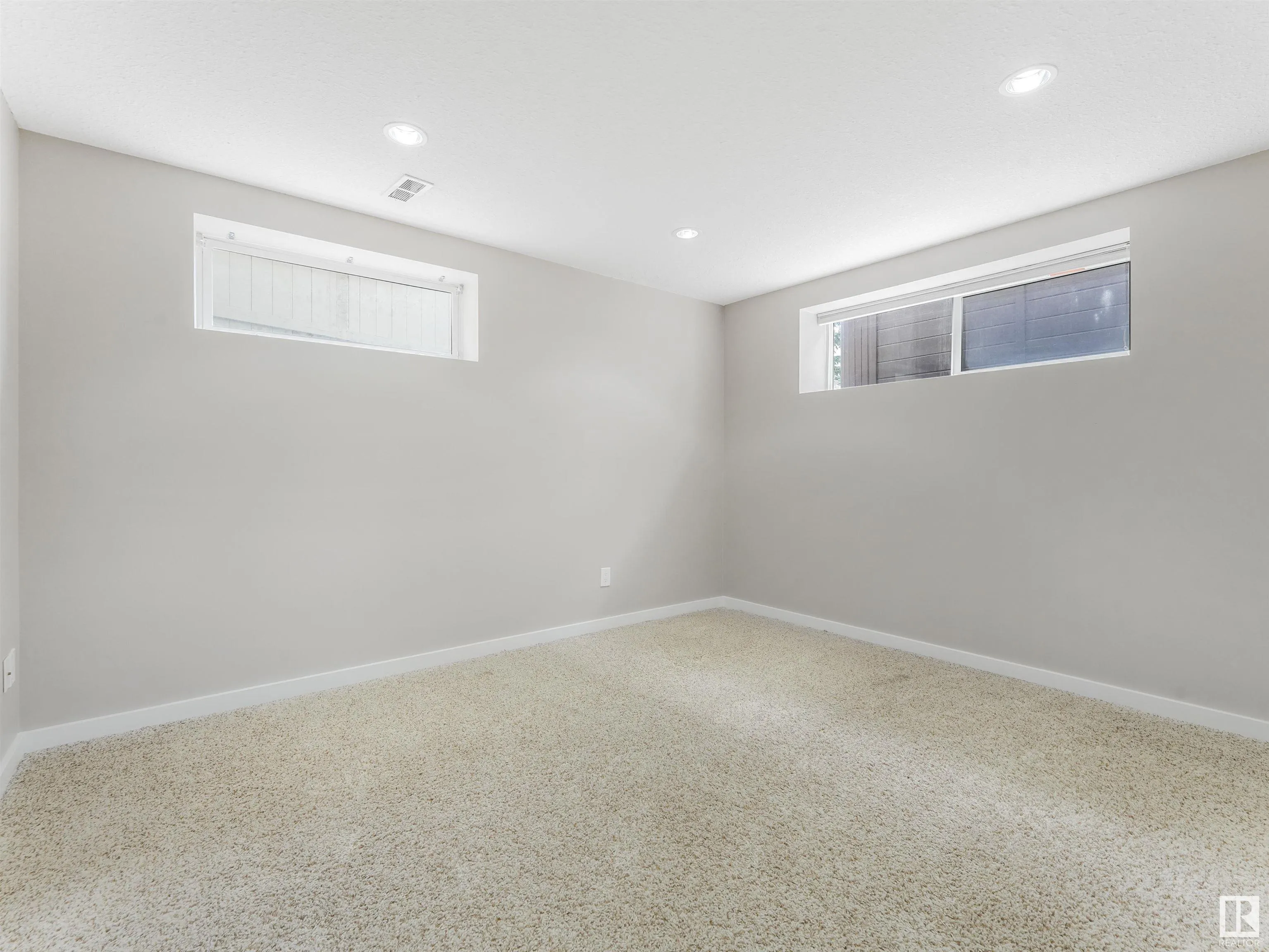 55 RIDGELAND Point(e)
