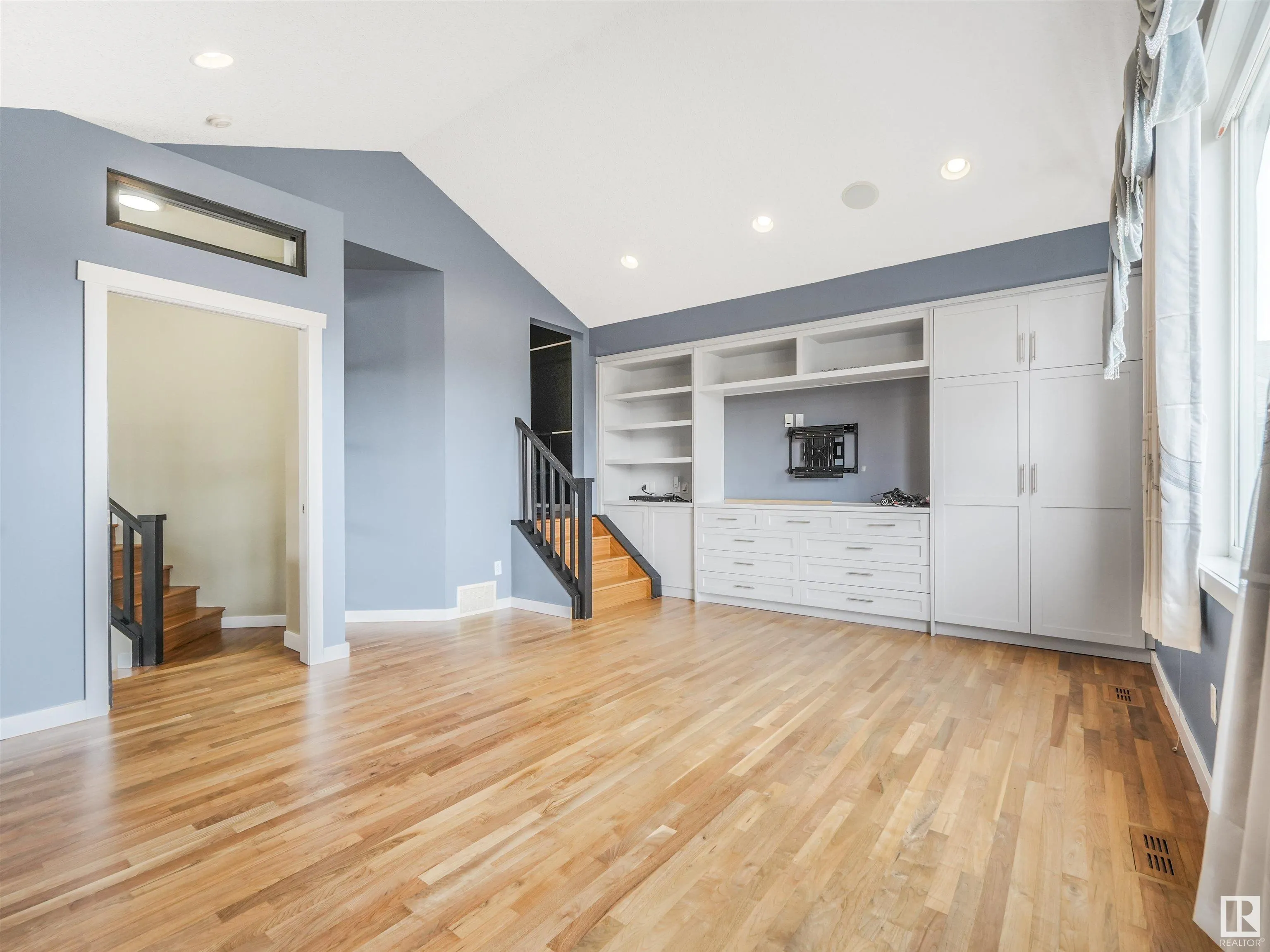 55 RIDGELAND Point(e)