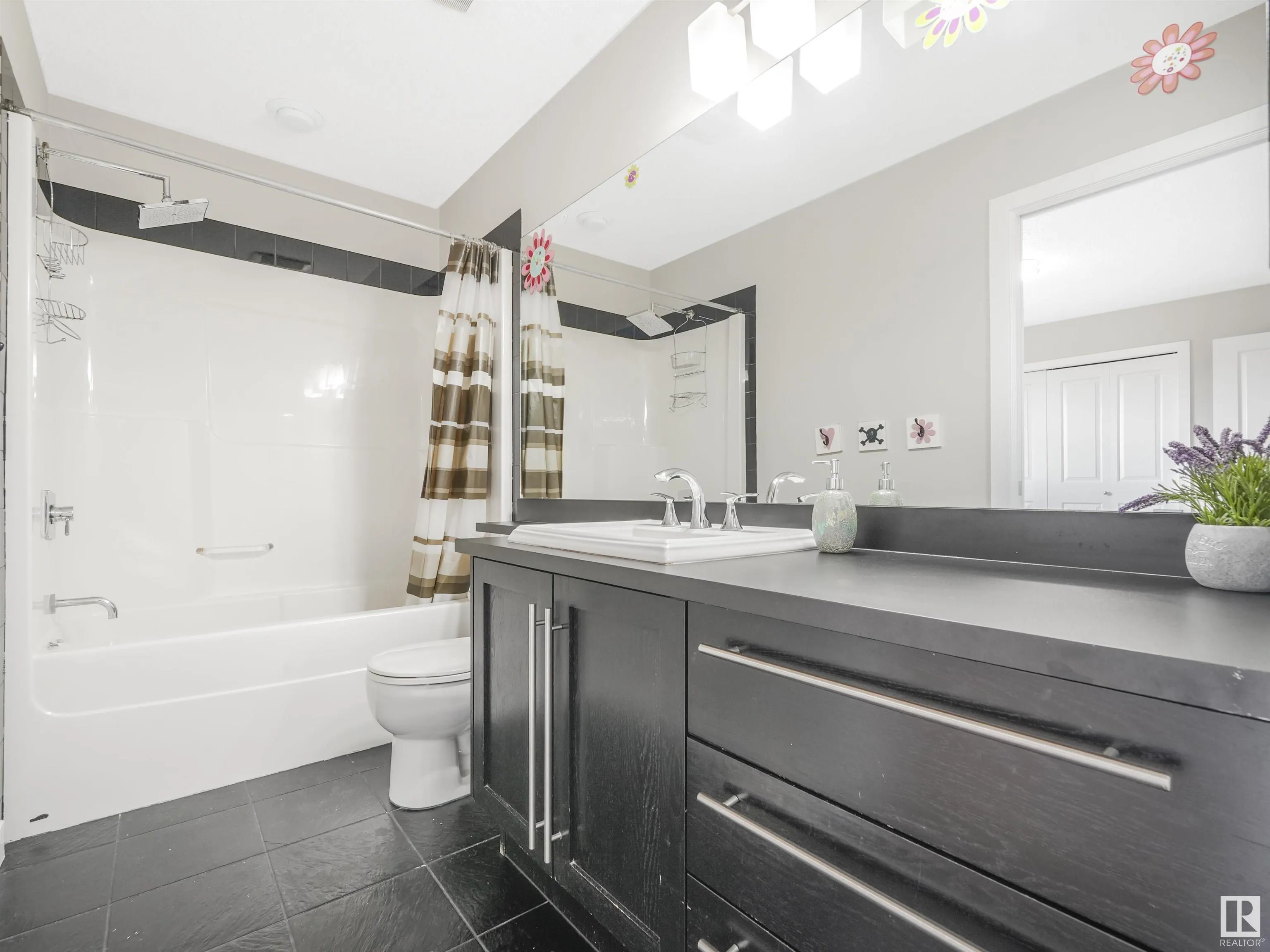 55 RIDGELAND Point(e)