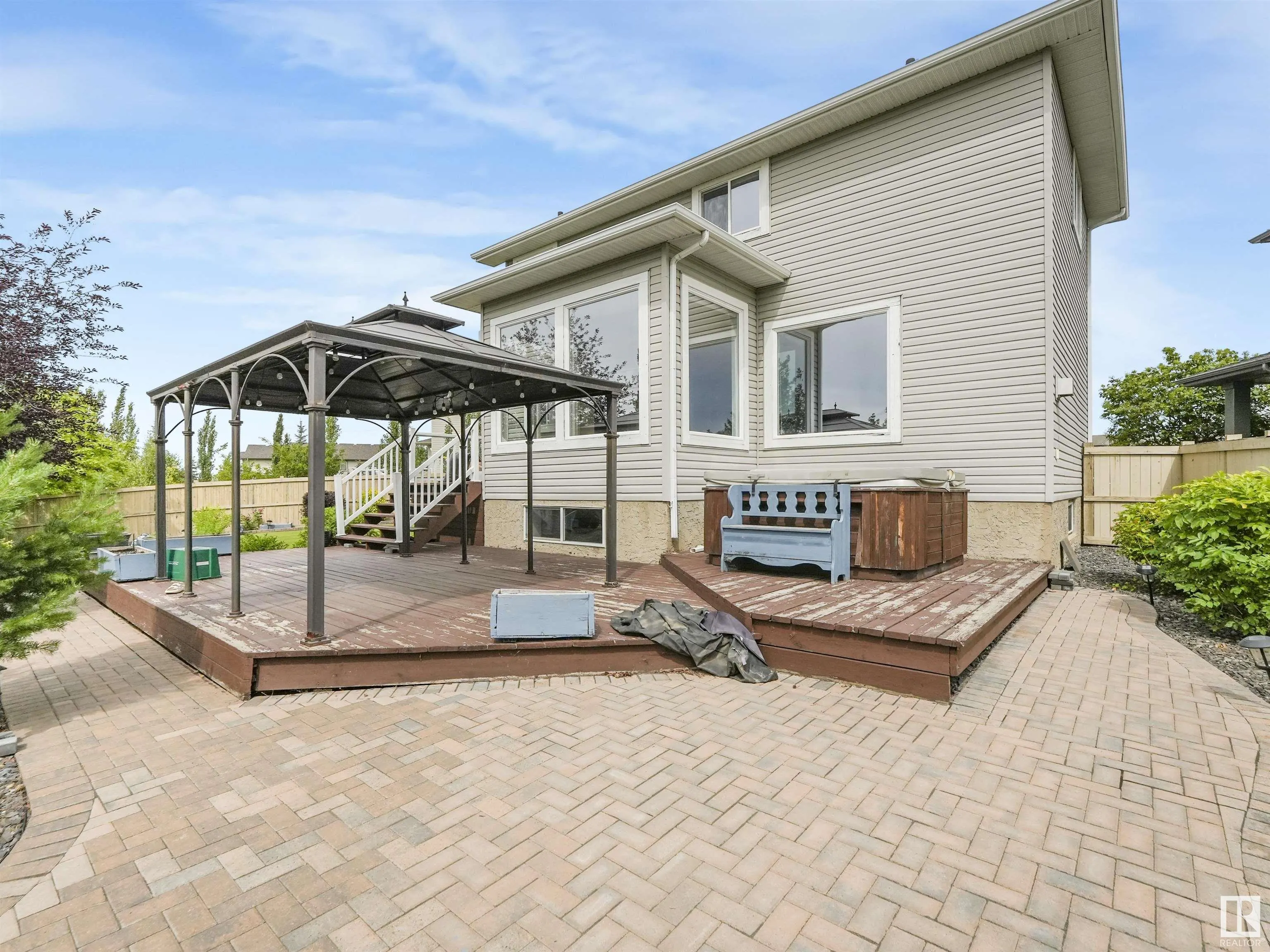 55 RIDGELAND Point(e)