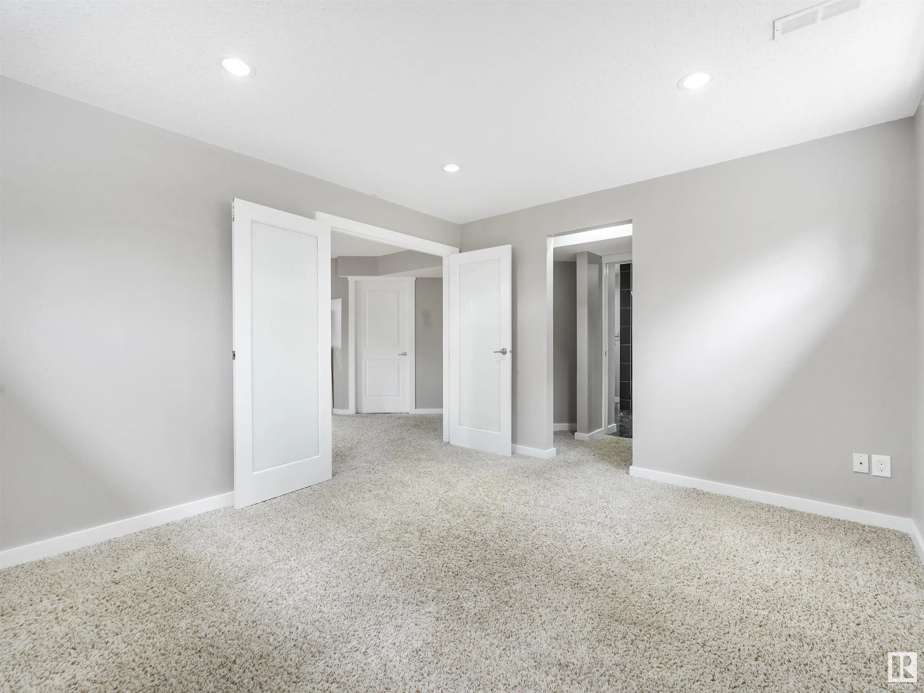 55 RIDGELAND Point(e)
