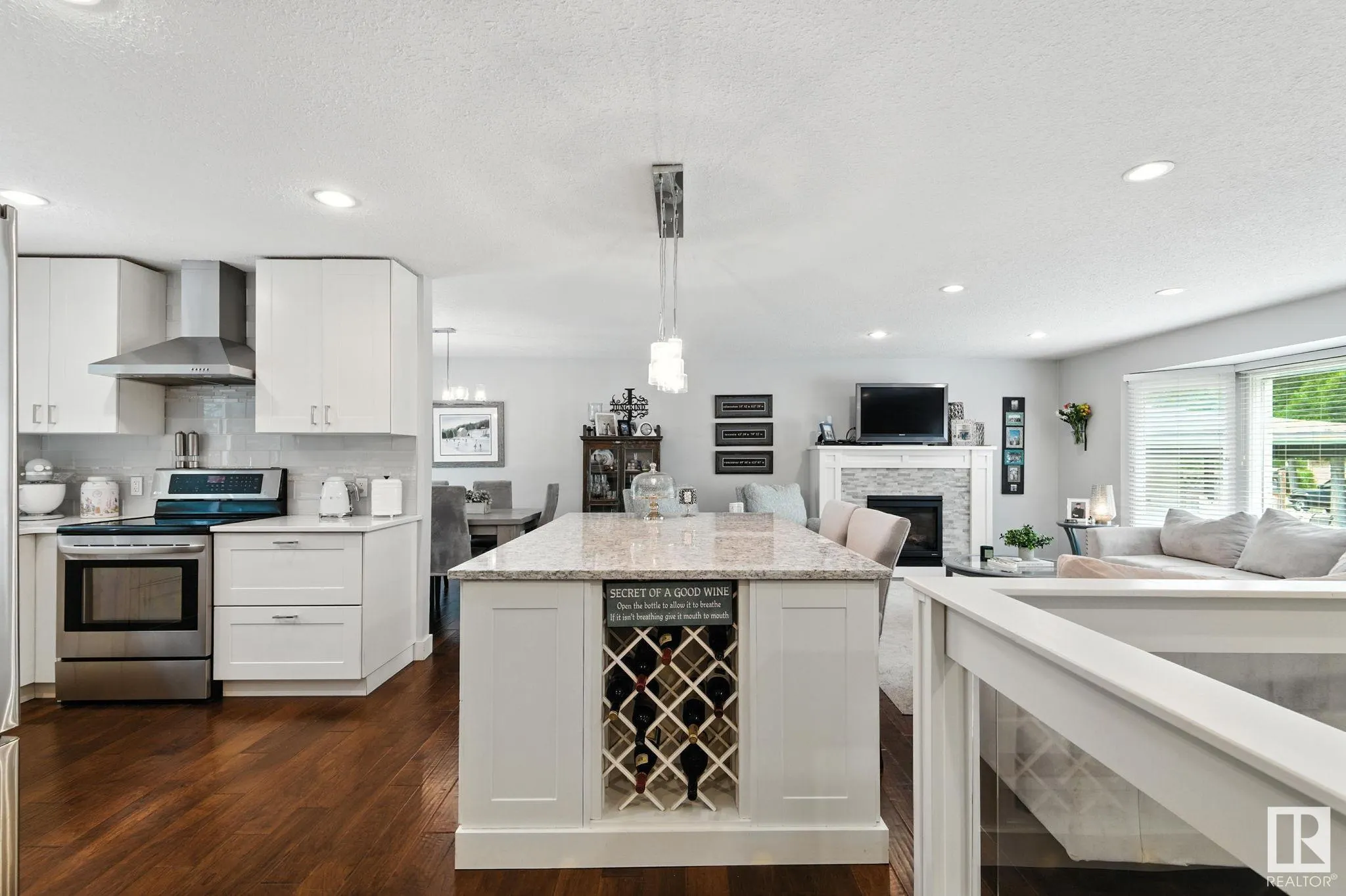 36 GLENWOOD Crescent