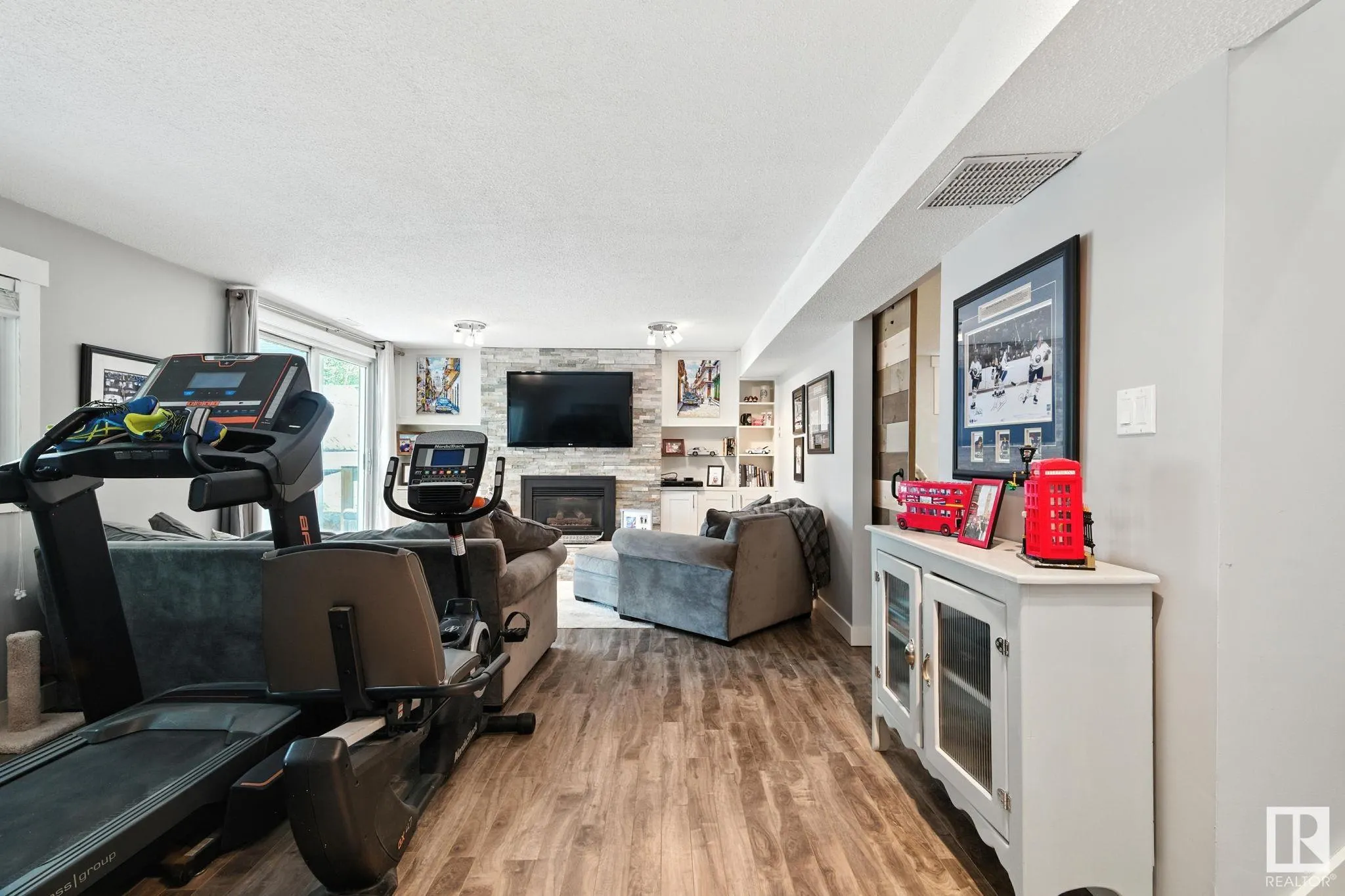 36 GLENWOOD Crescent