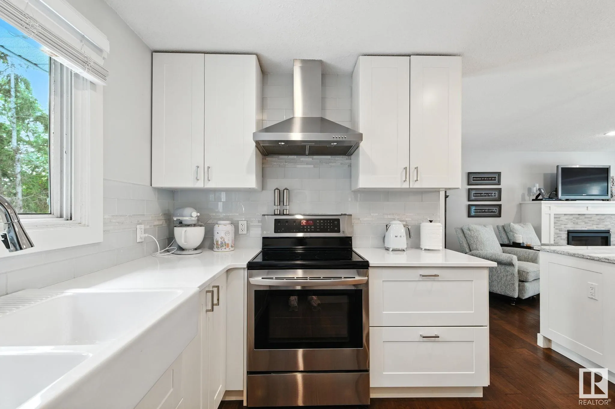 36 GLENWOOD Crescent