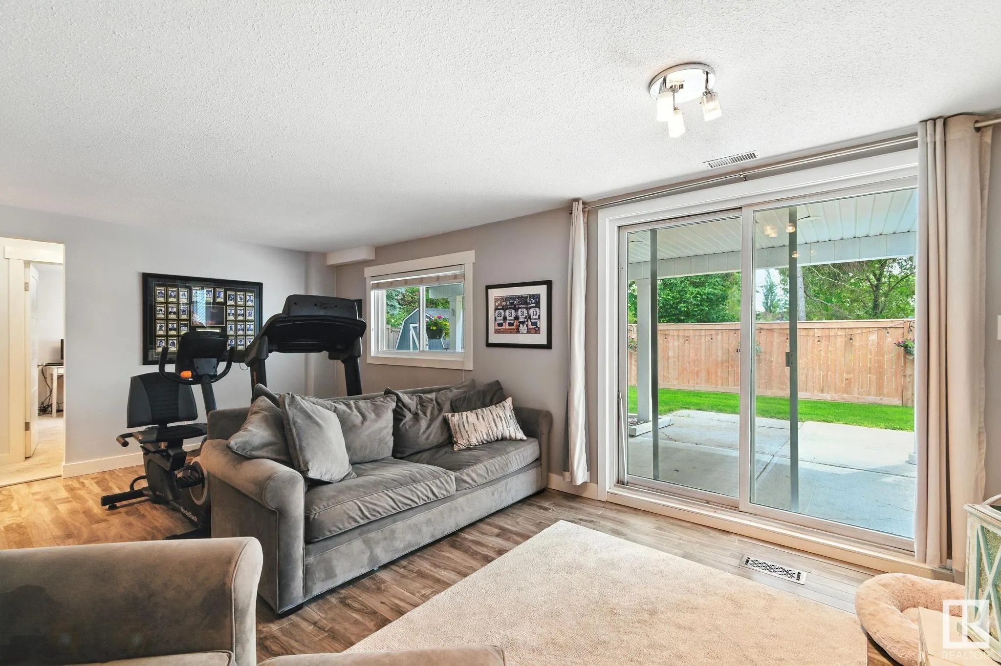 36 GLENWOOD Crescent