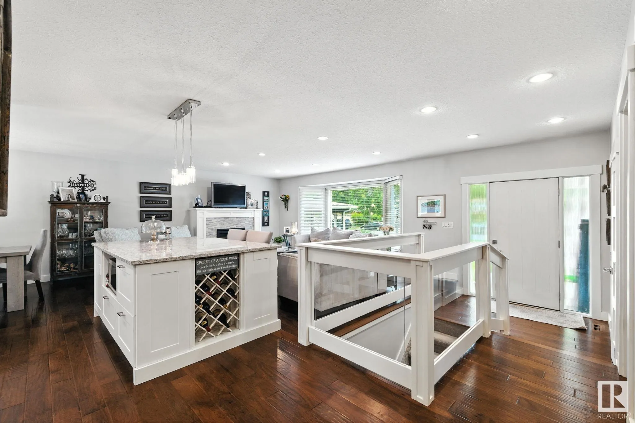 36 GLENWOOD Crescent