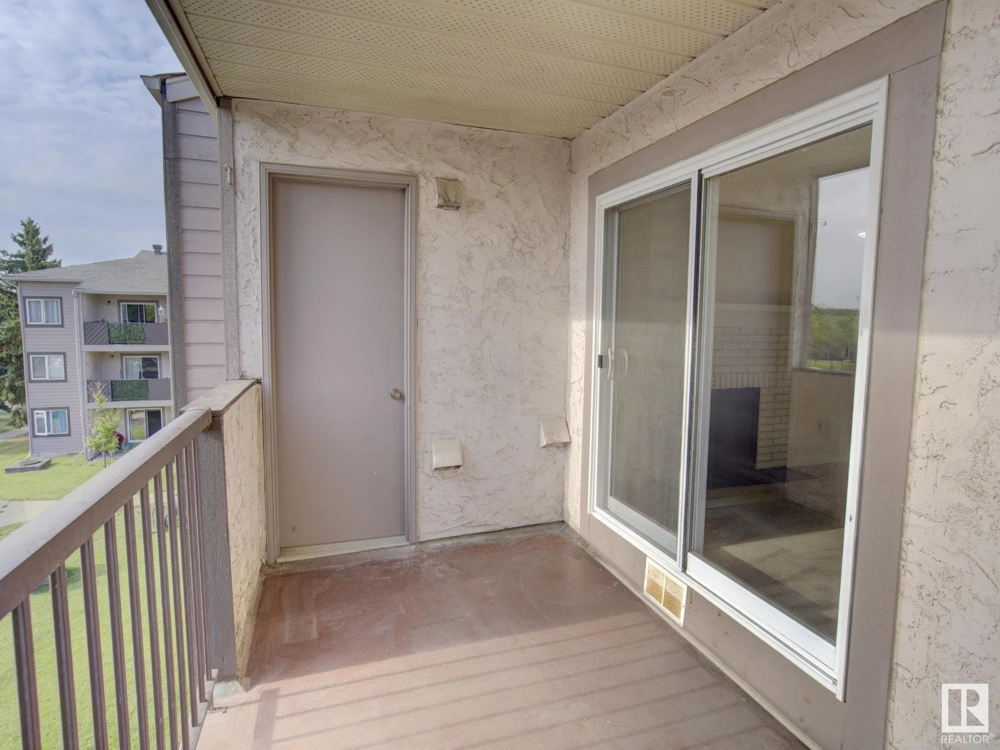 304 41 Akins Drive