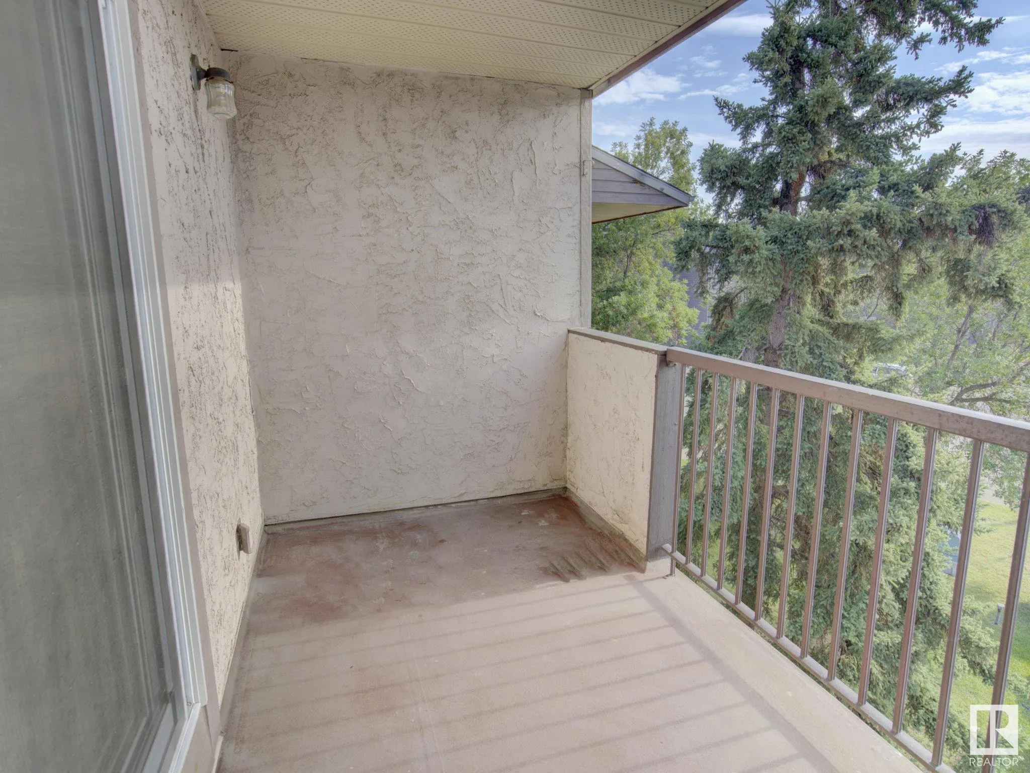 304 41 Akins Drive