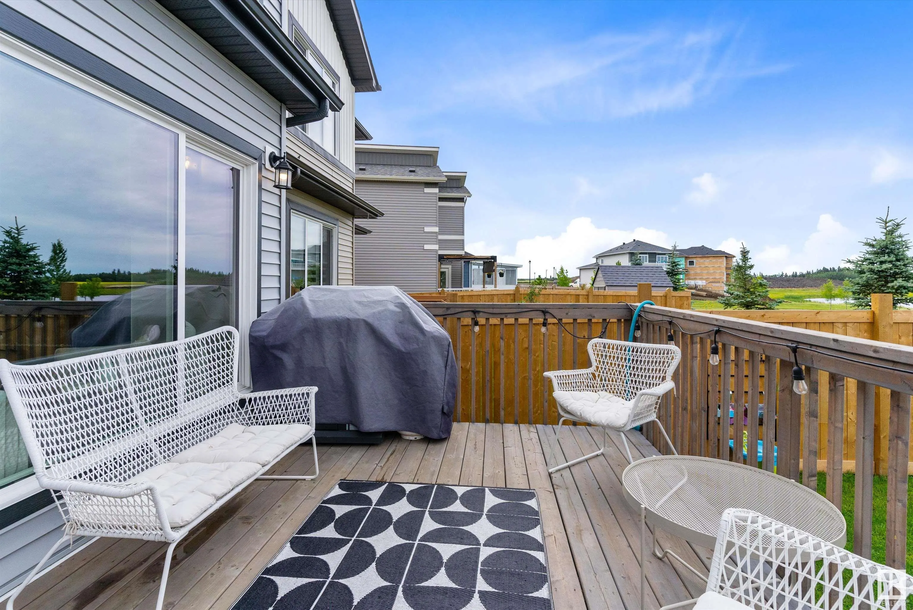 1028 BERG Place