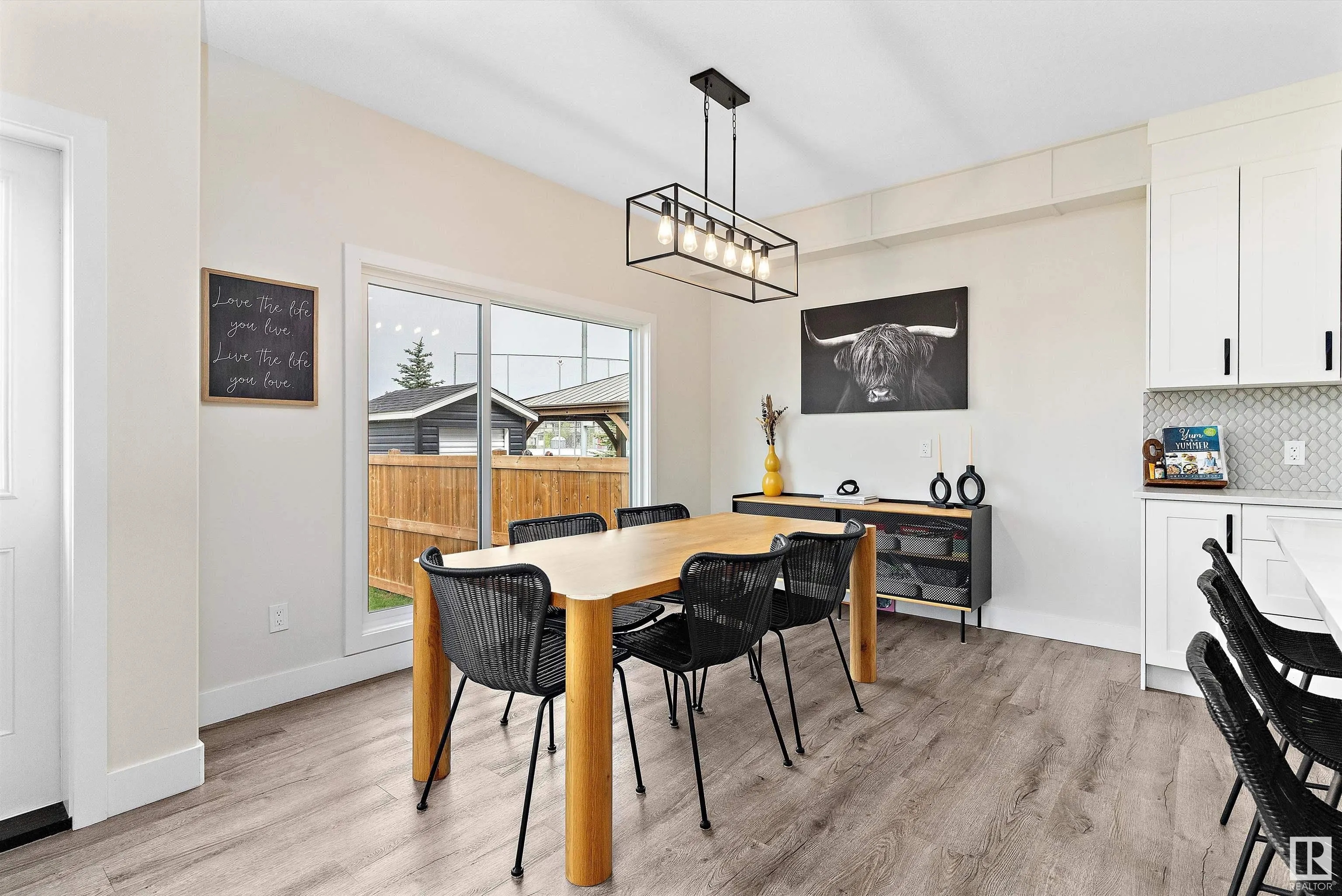 1028 BERG Place