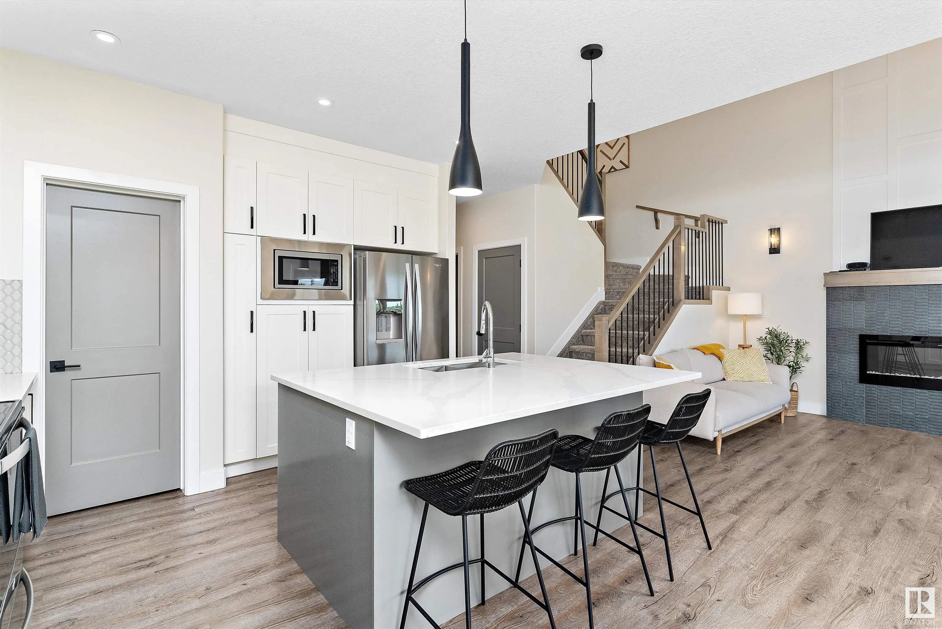 1028 BERG Place