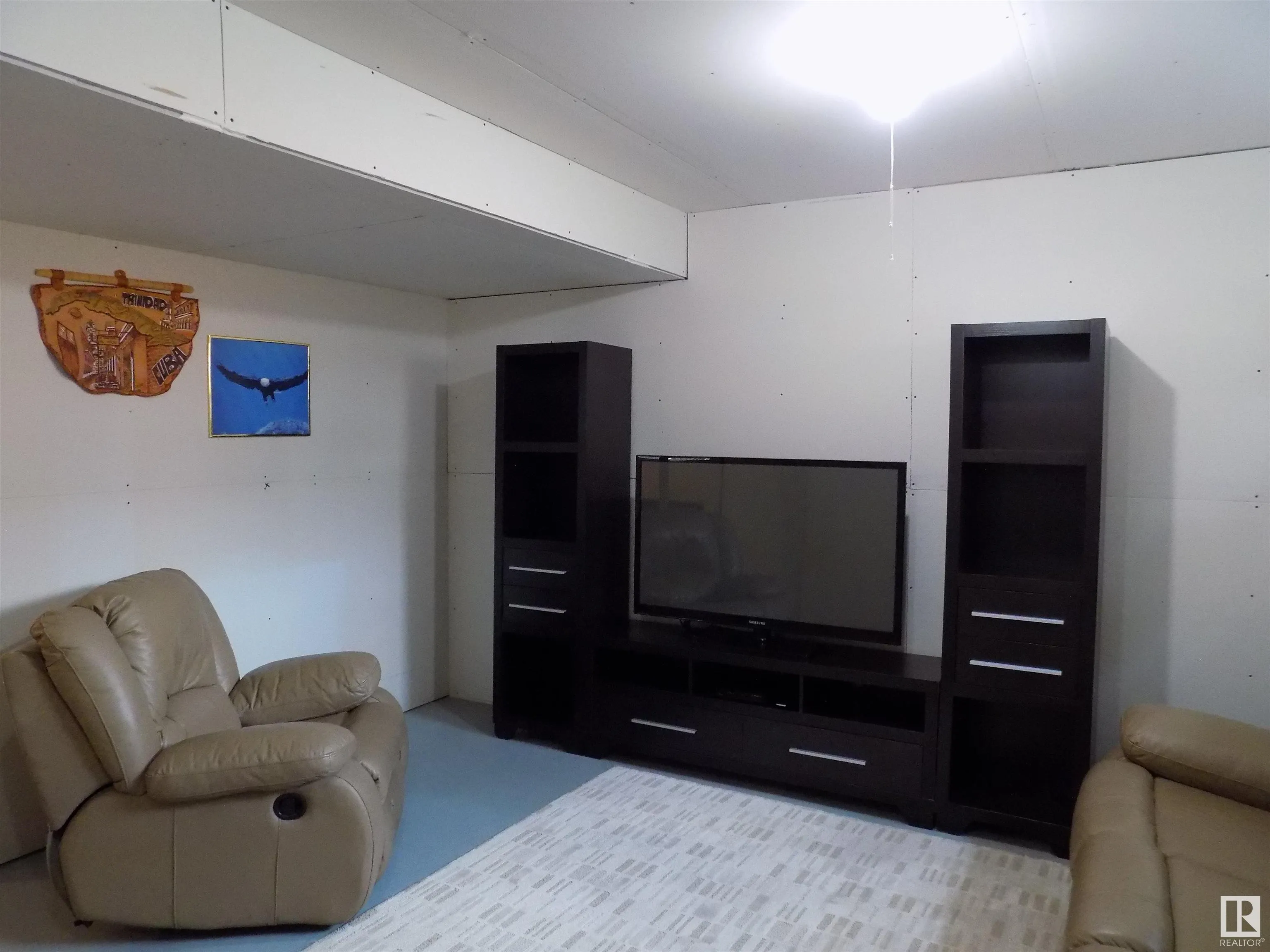 244 LARCH CRESCENT
