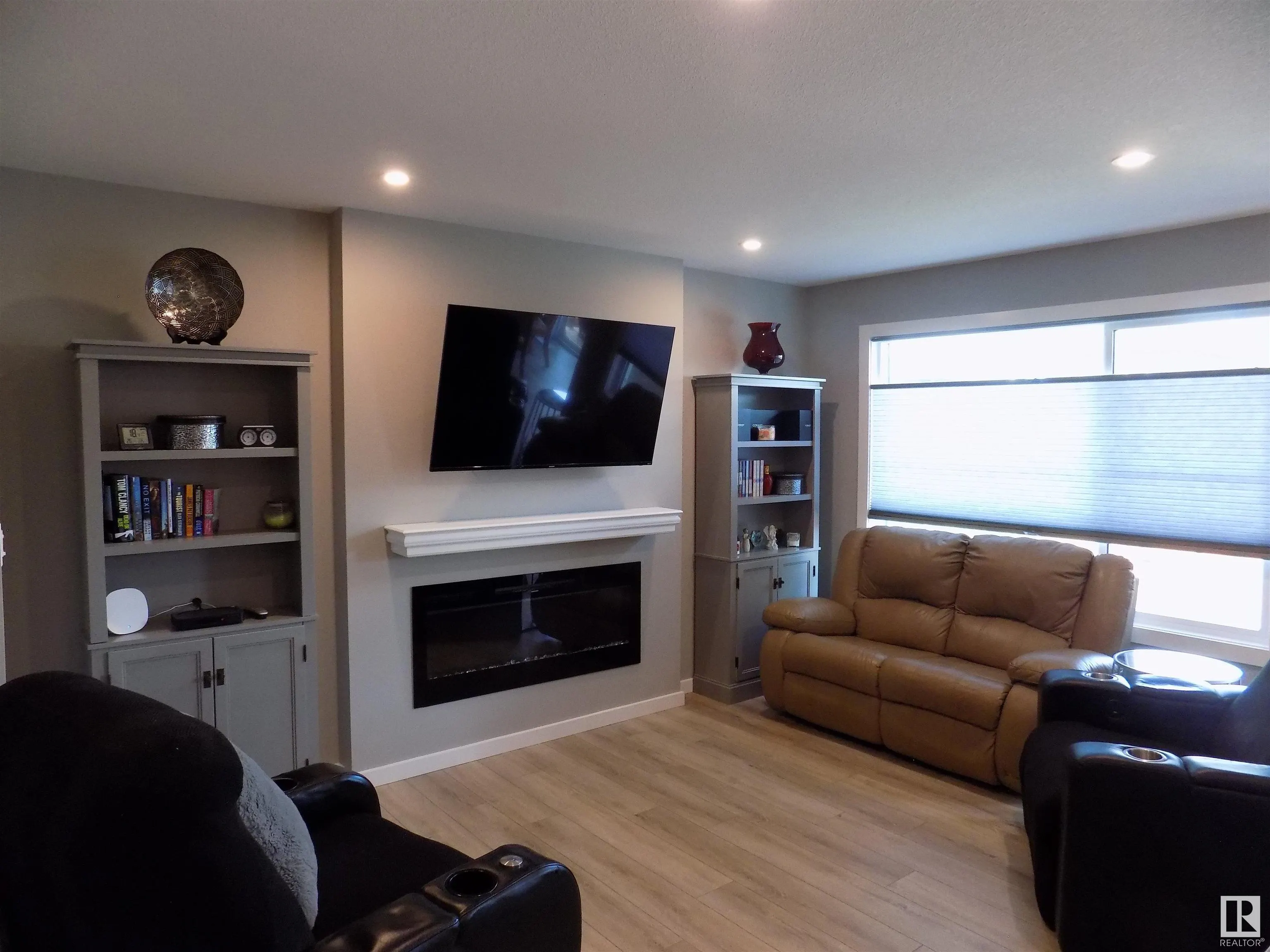 244 LARCH CRESCENT