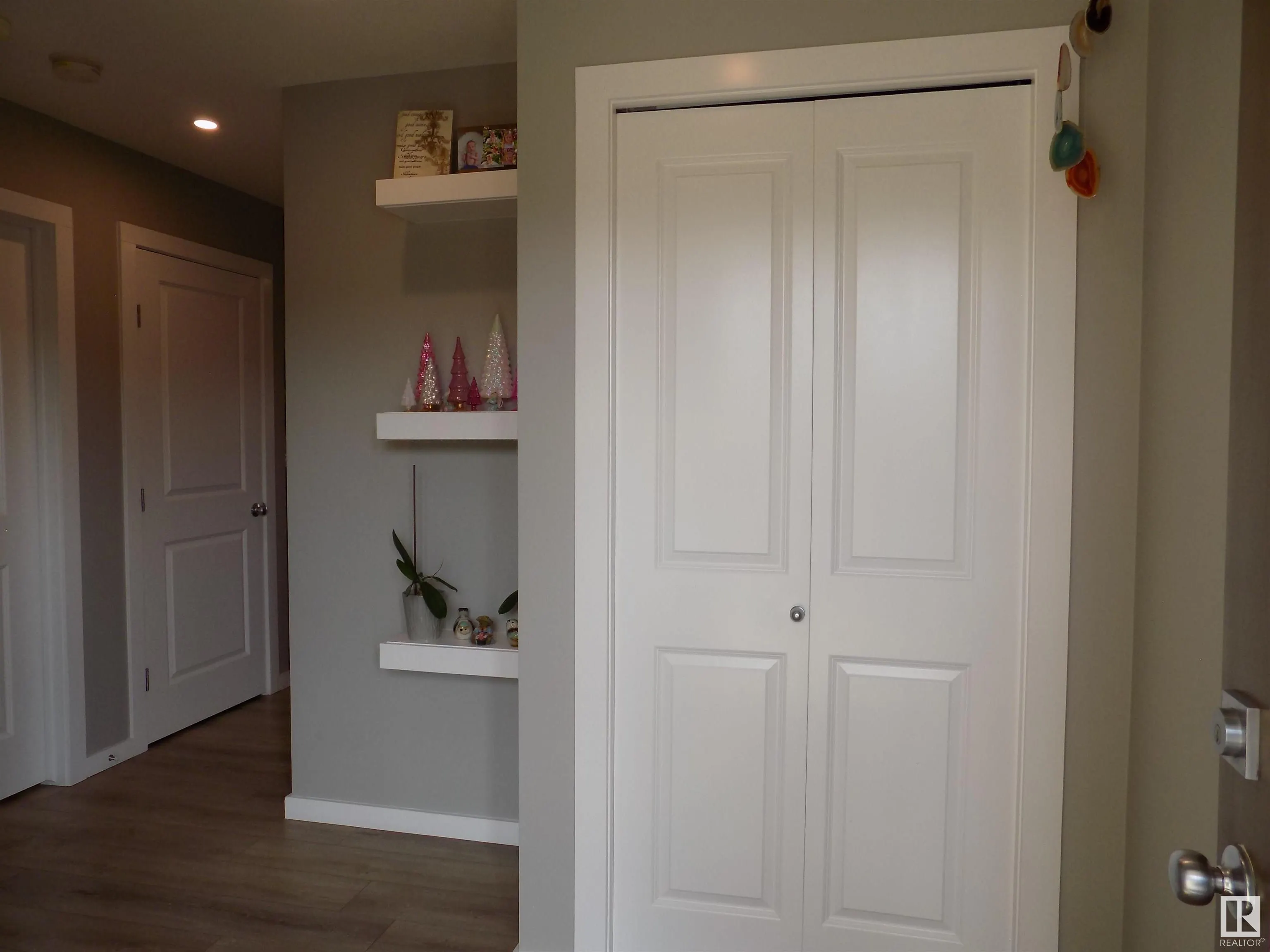 244 LARCH CRESCENT