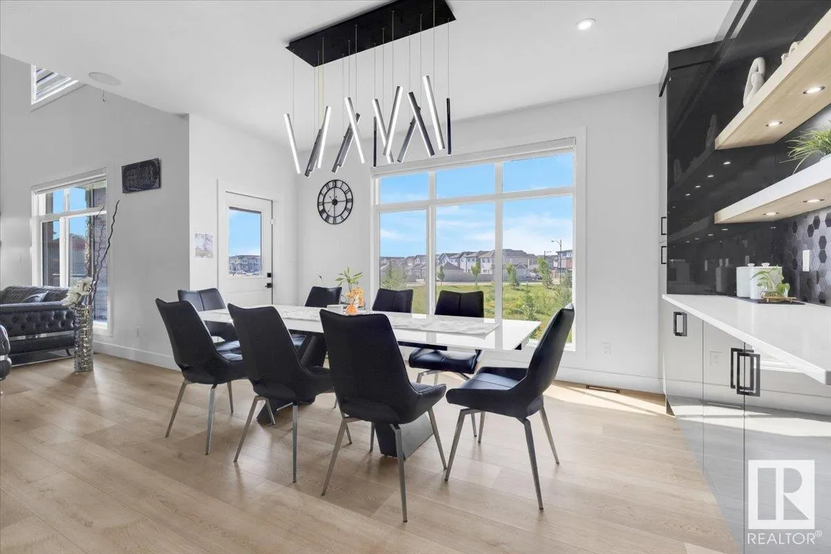 5611 Cautley Cove