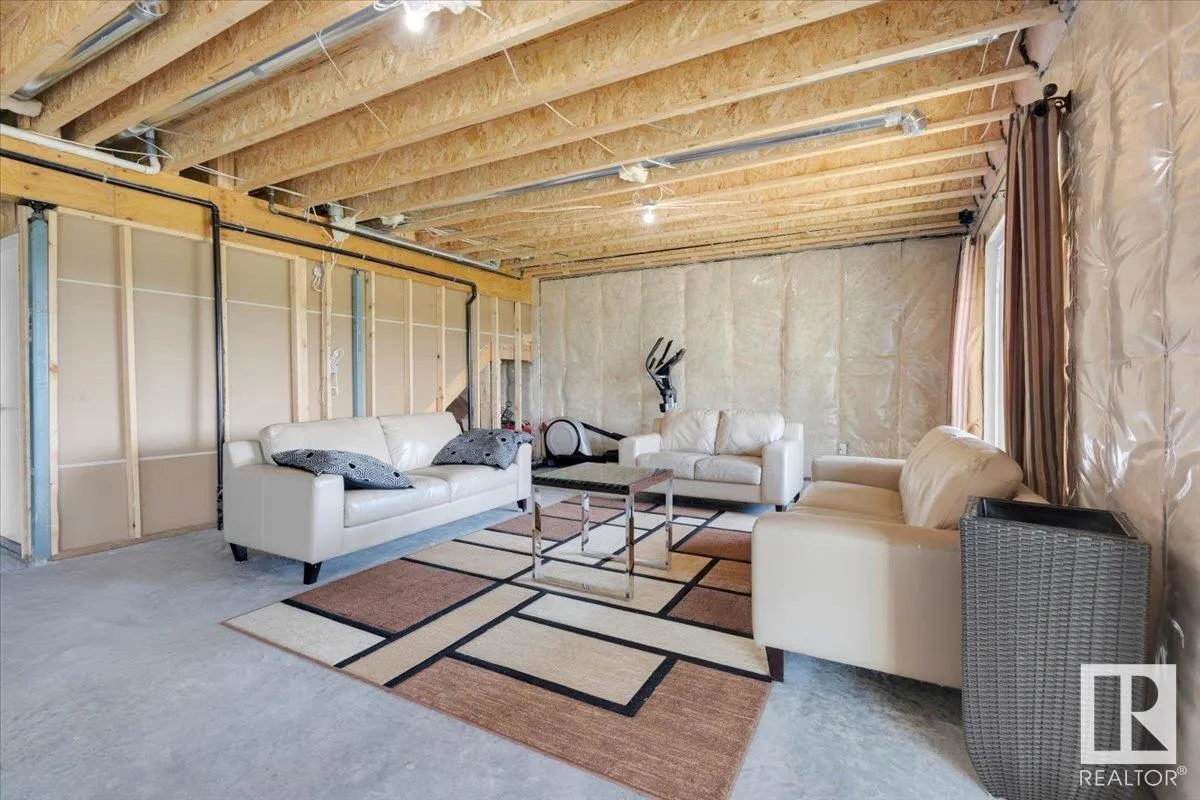 5611 Cautley Cove