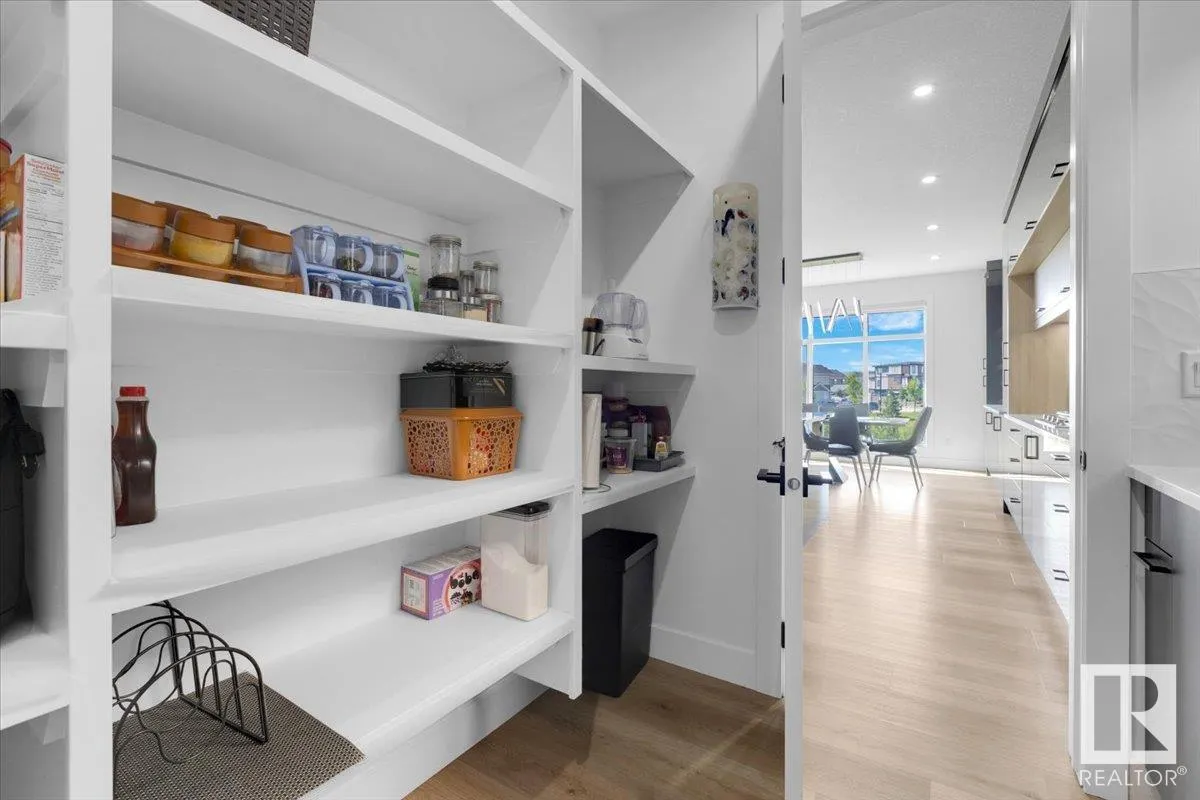 5611 Cautley Cove