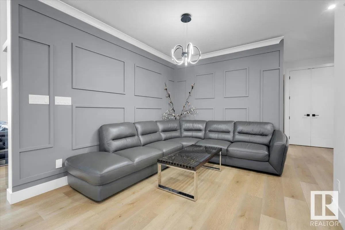 5611 Cautley Cove