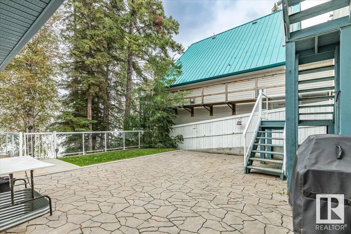 239 Lakeshore Drive