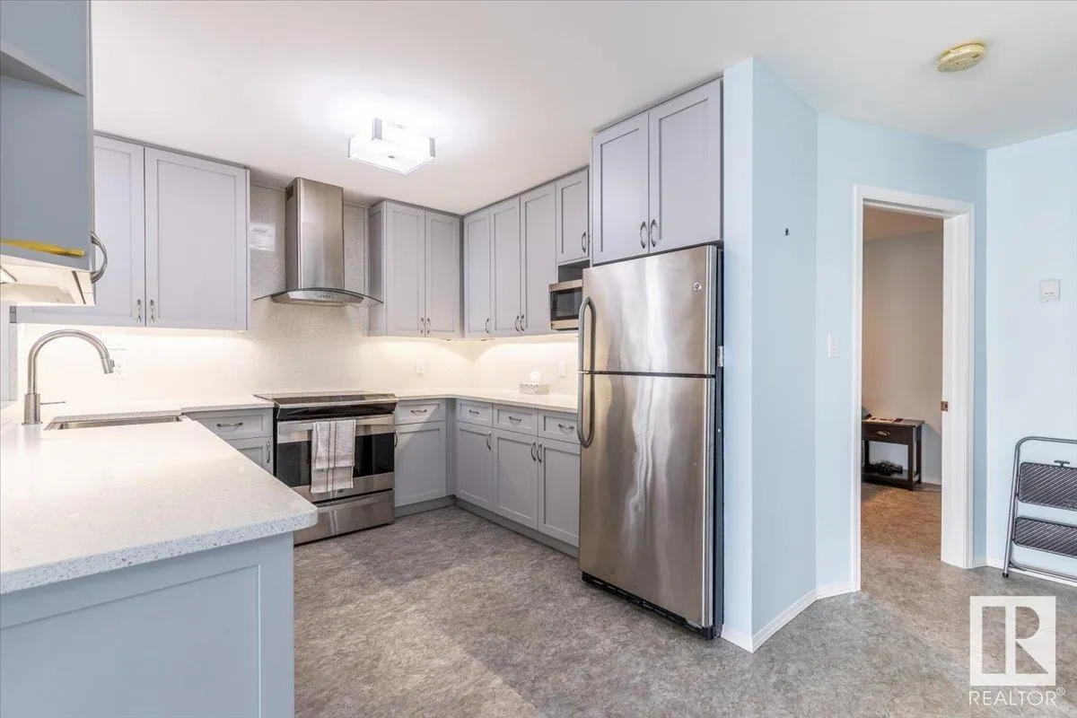 239 Lakeshore Drive