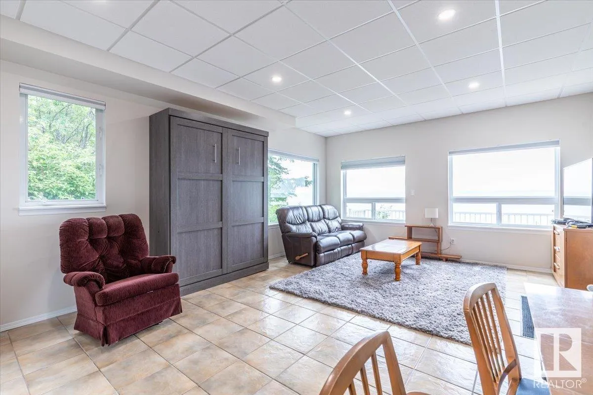 239 Lakeshore Drive