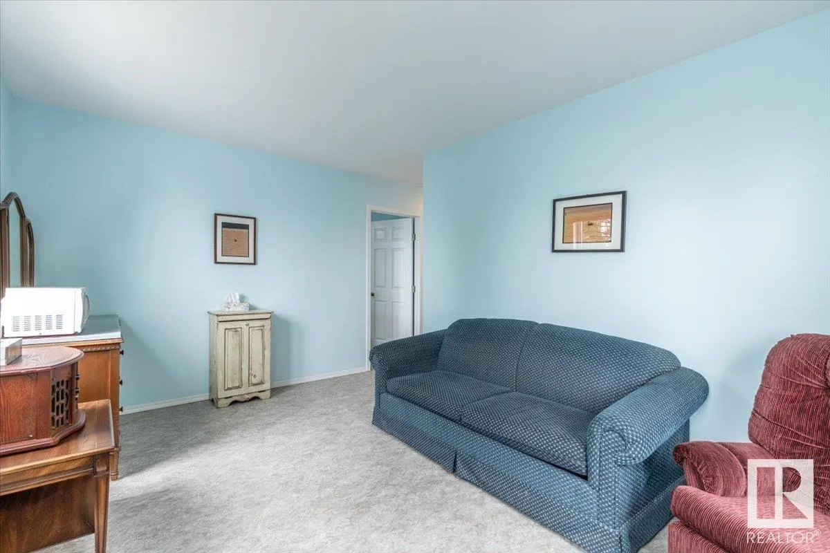 239 Lakeshore Drive
