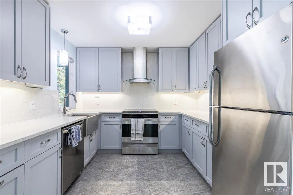 239 Lakeshore Drive