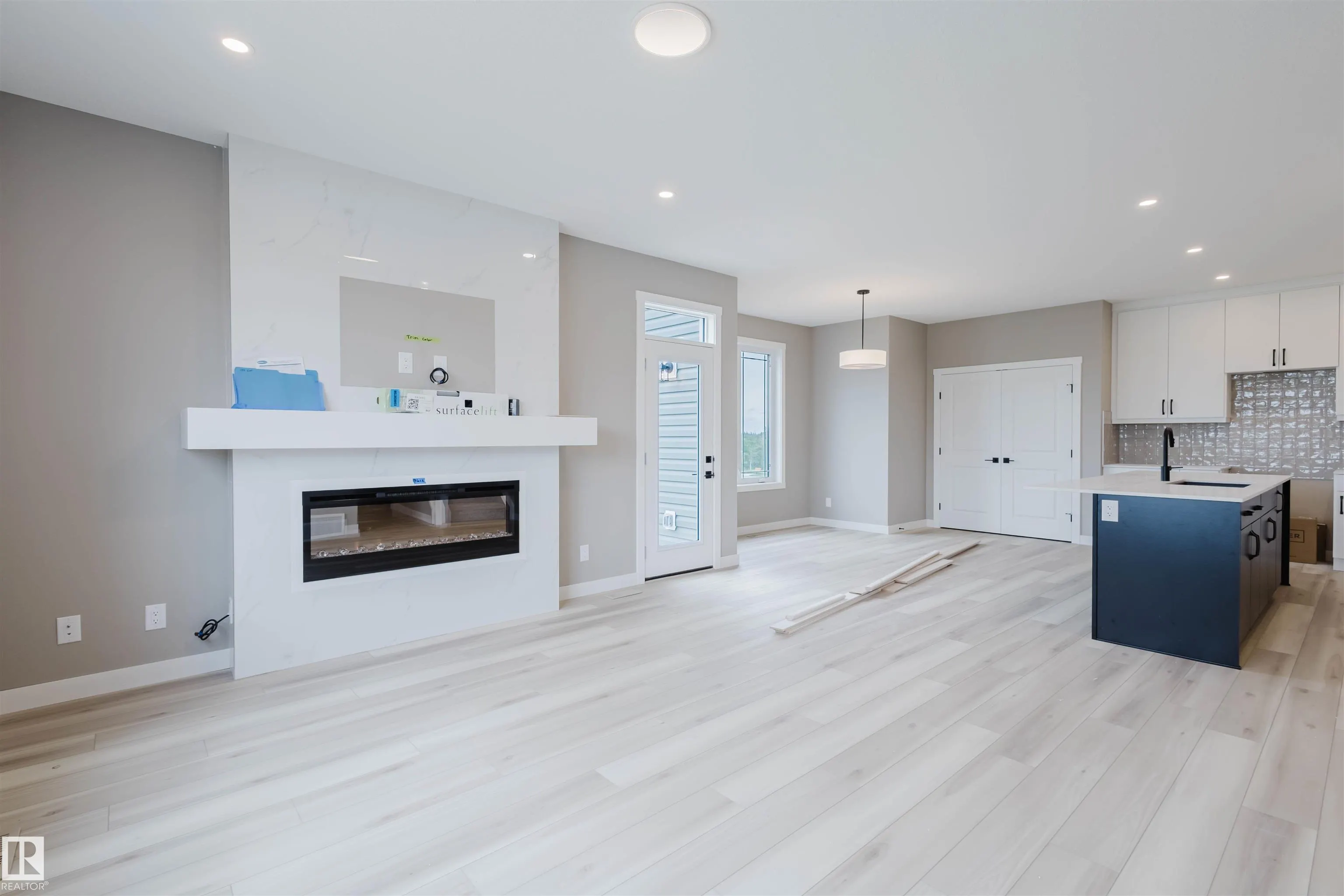 1133 Crestview Terrace