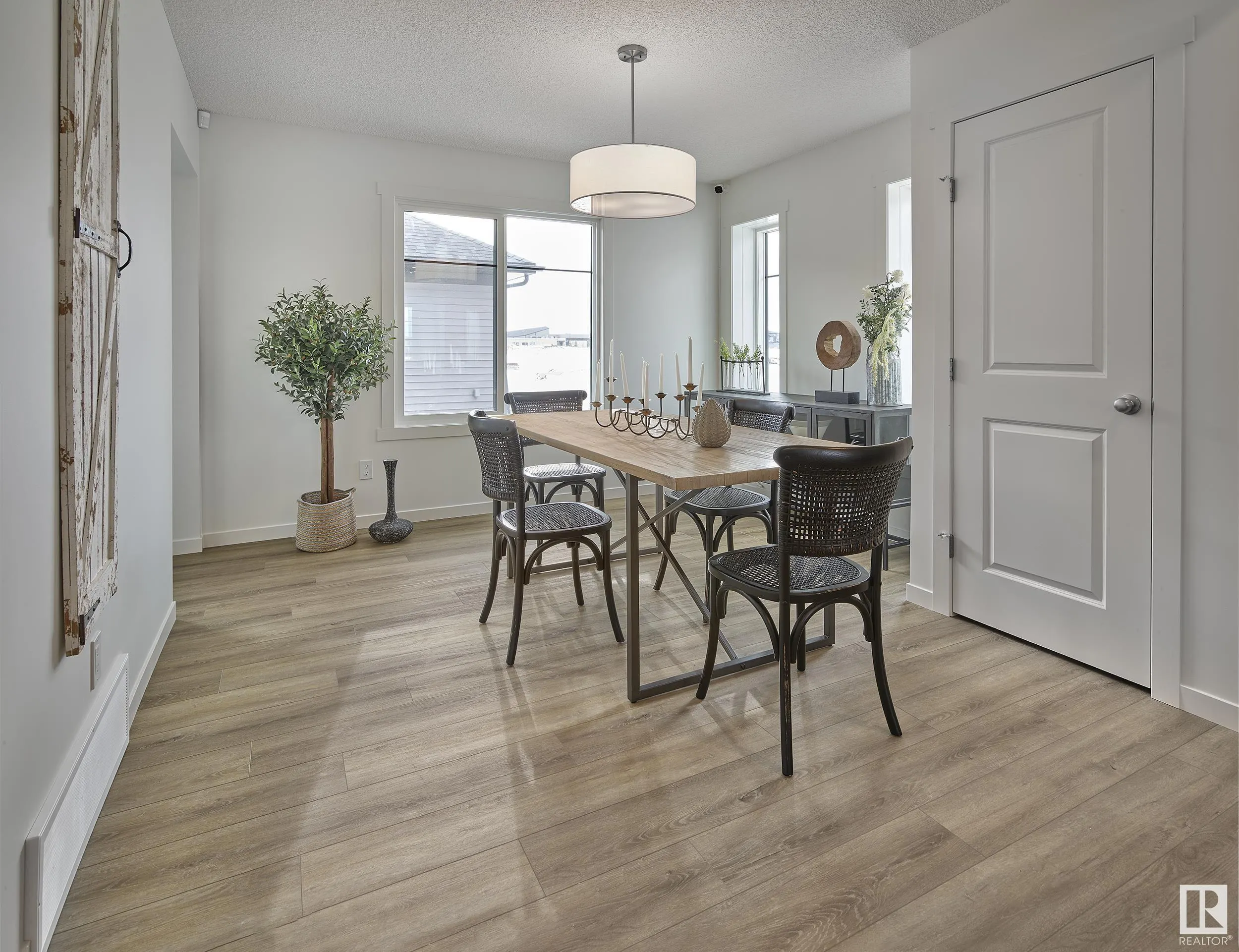 244 Savoy Crescent