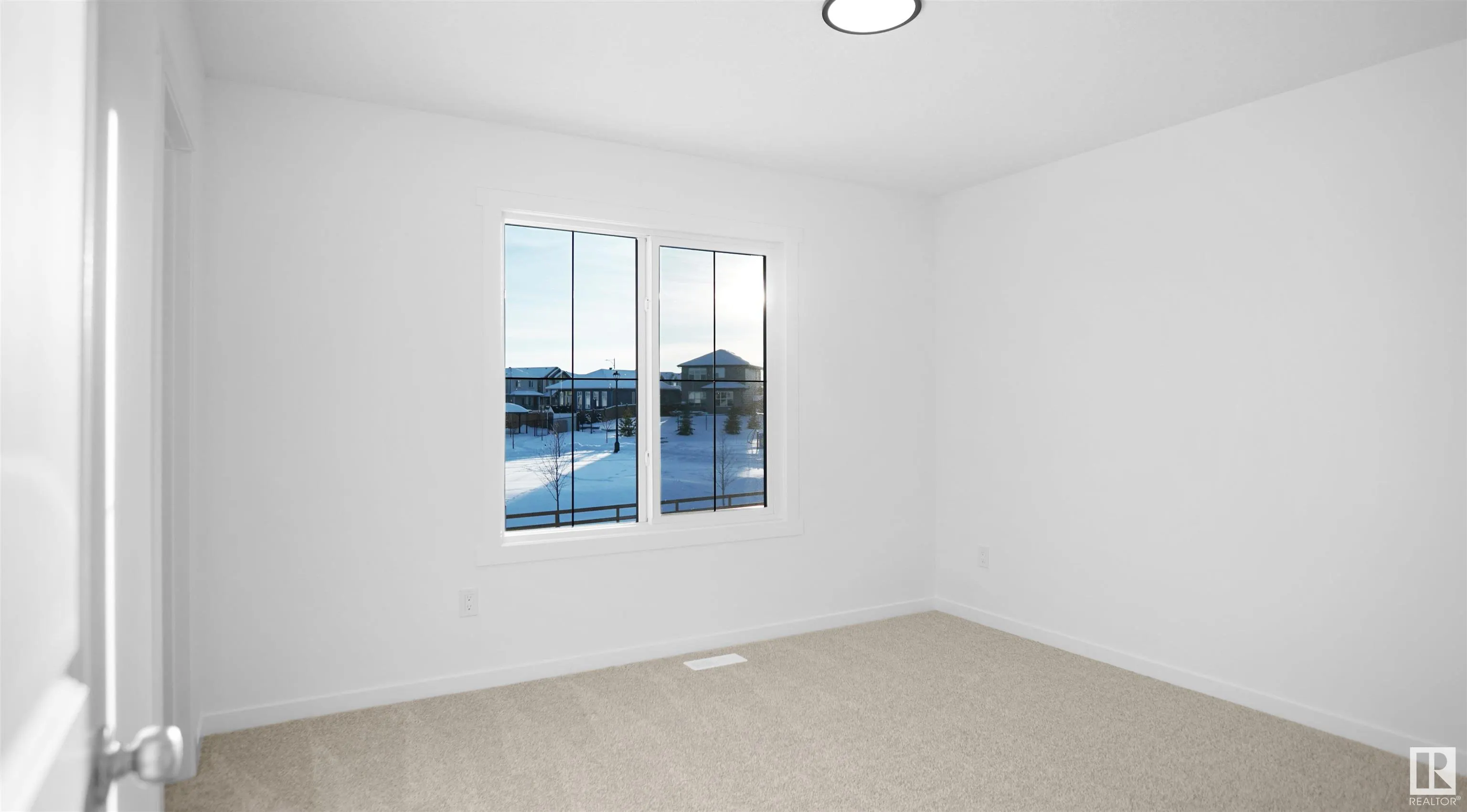 248 Savoy Crescent