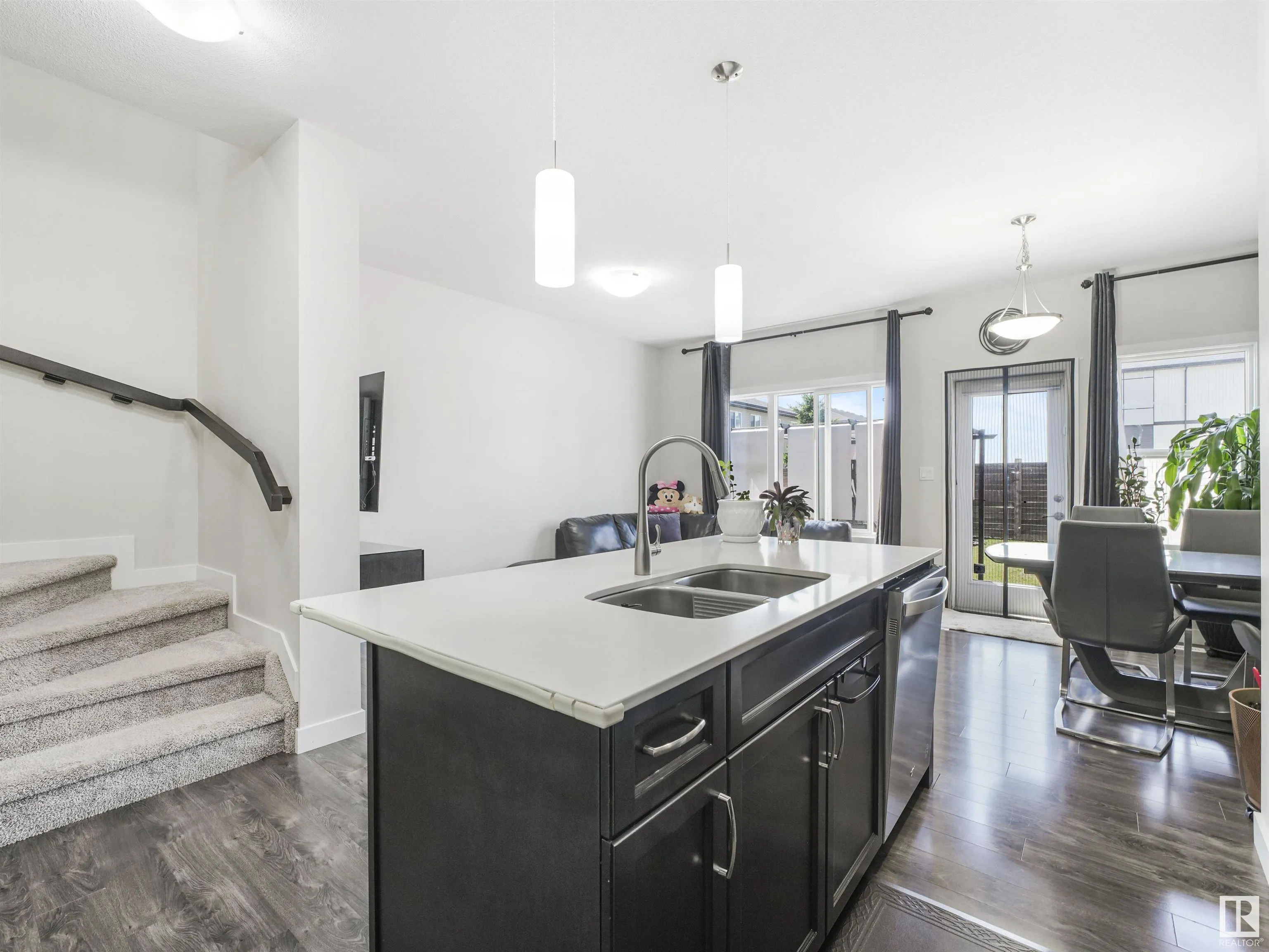 1815 KEENE Crescent