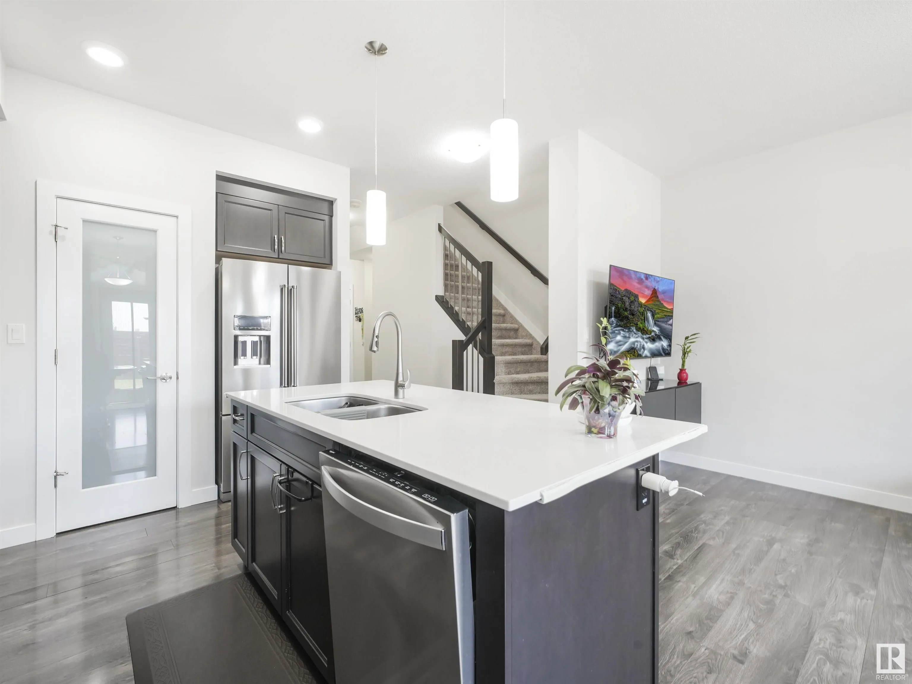 1815 KEENE Crescent