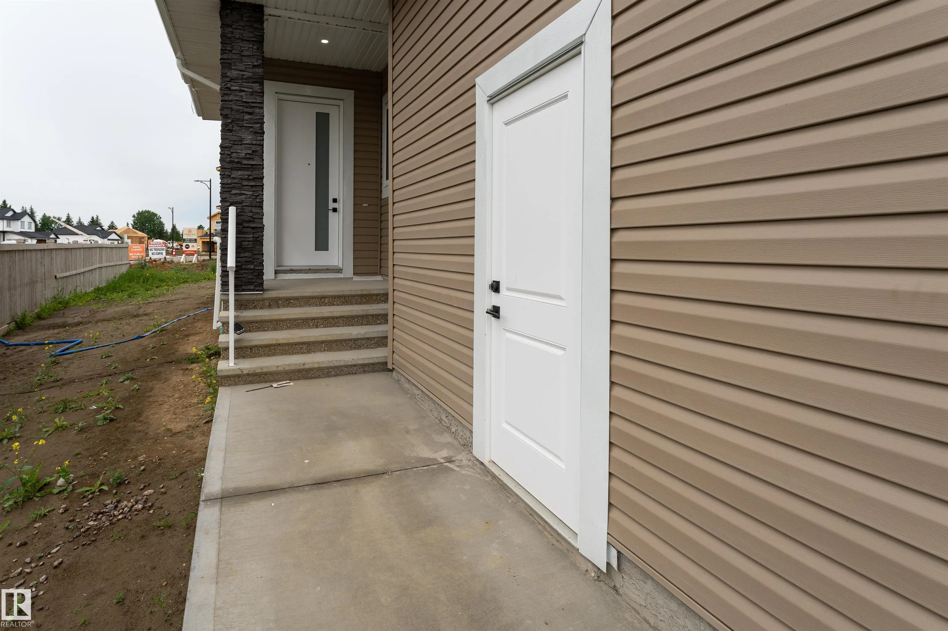 147 GRAYBRIAR Drive