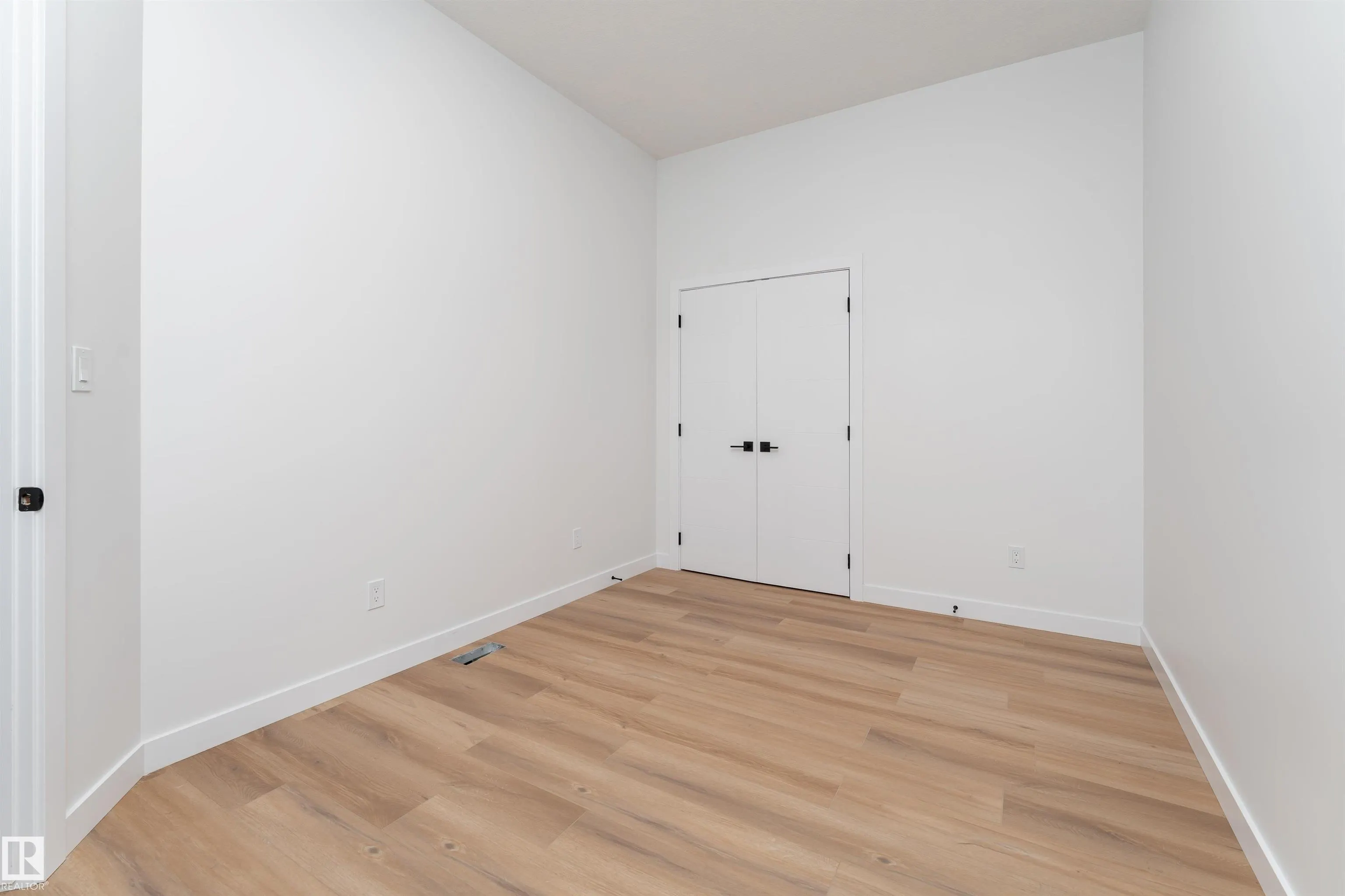147 GRAYBRIAR Drive