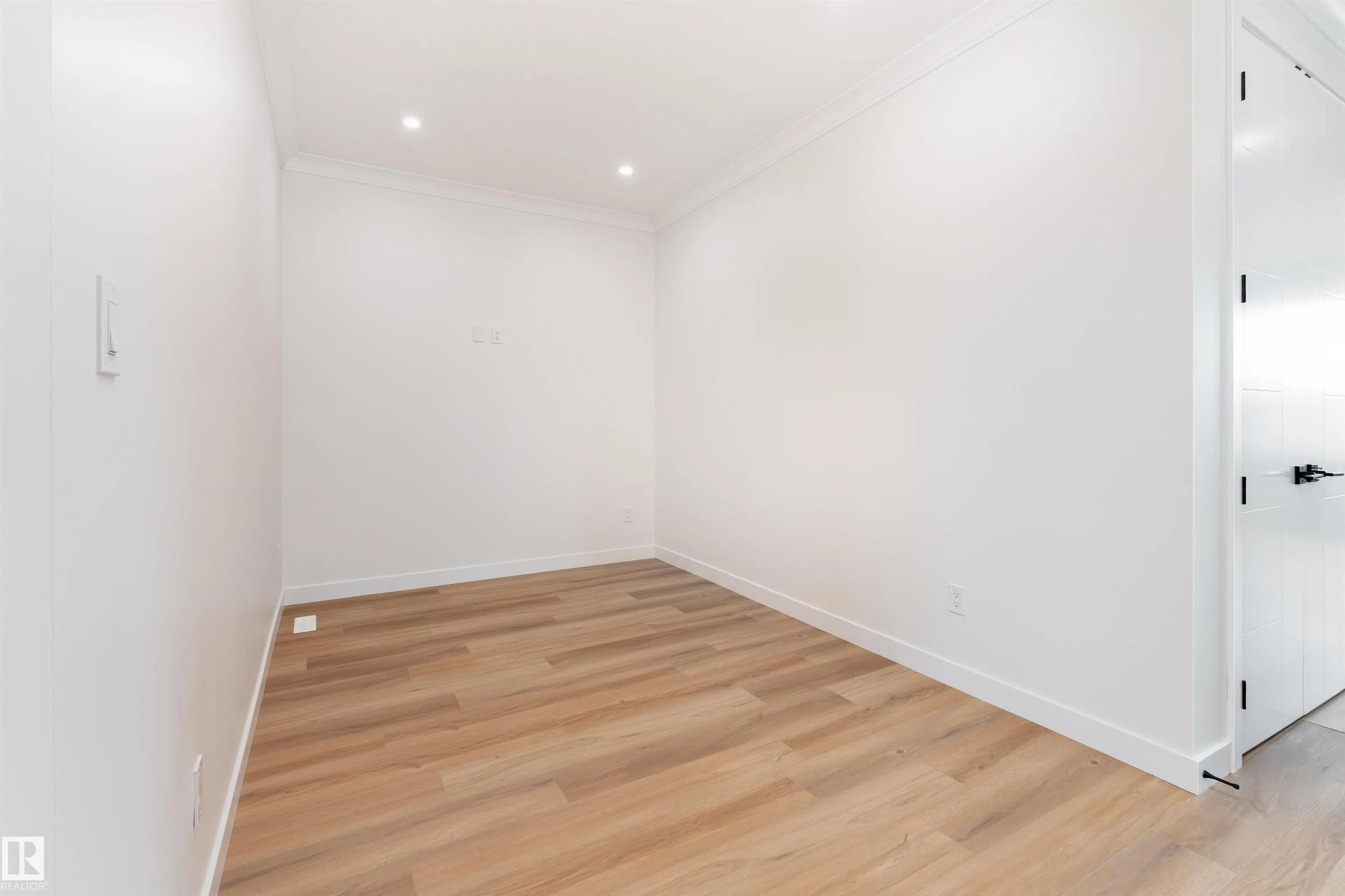 147 GRAYBRIAR Drive