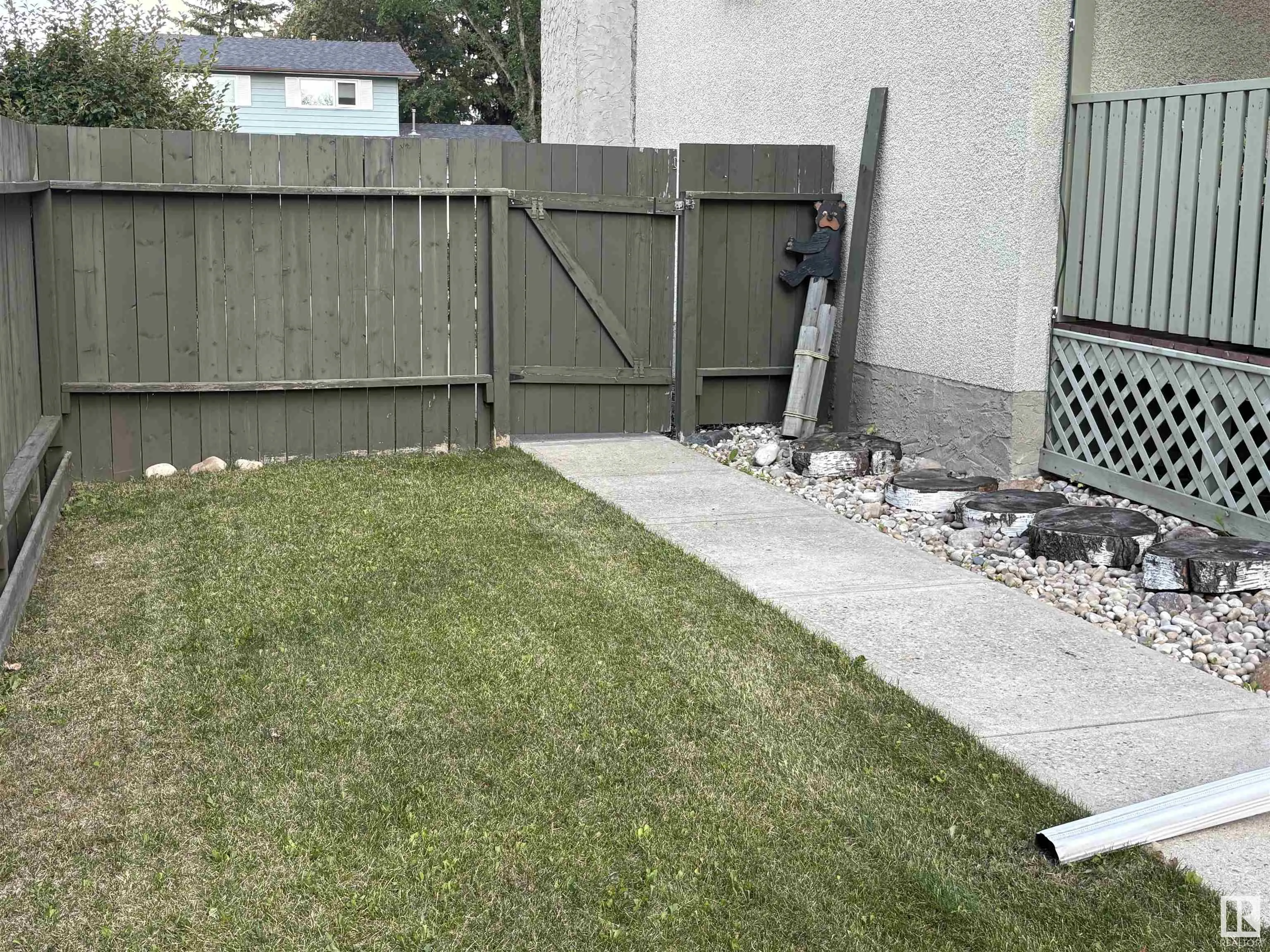 1010 Lueders Crescent