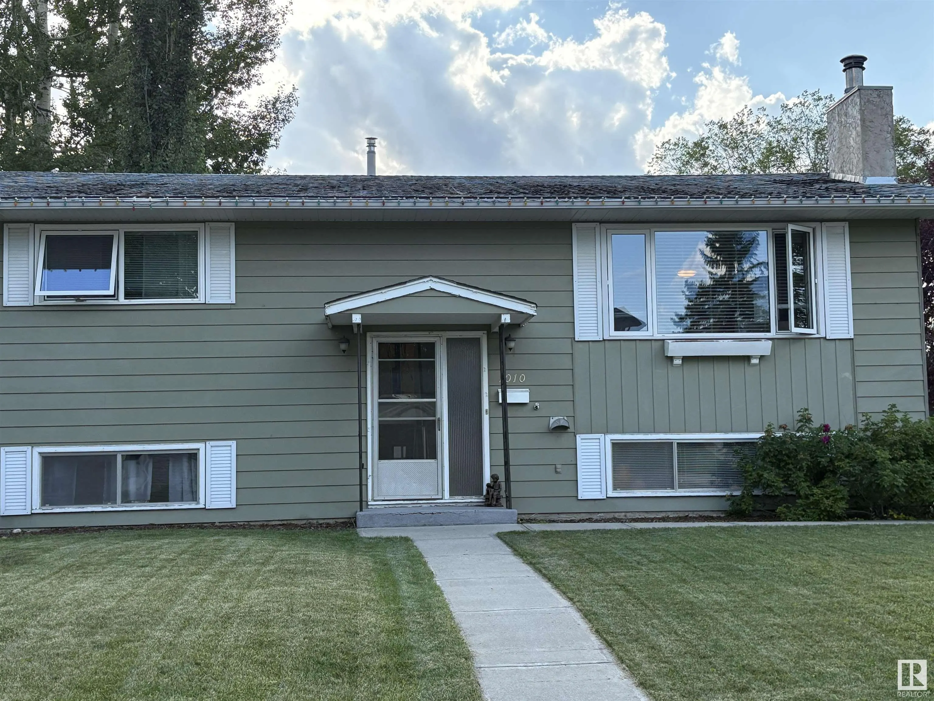 1010 Lueders Crescent