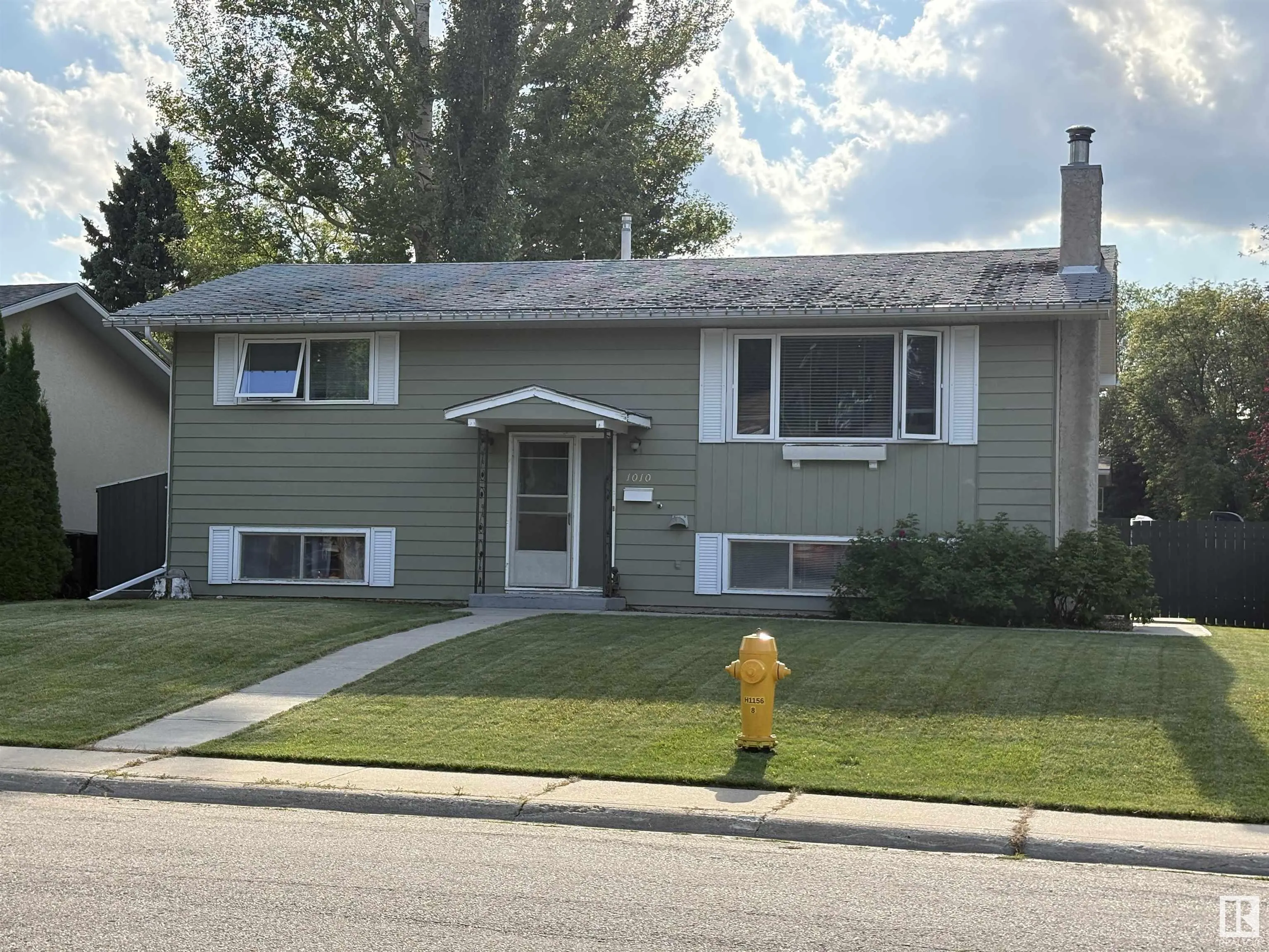 1010 Lueders Crescent