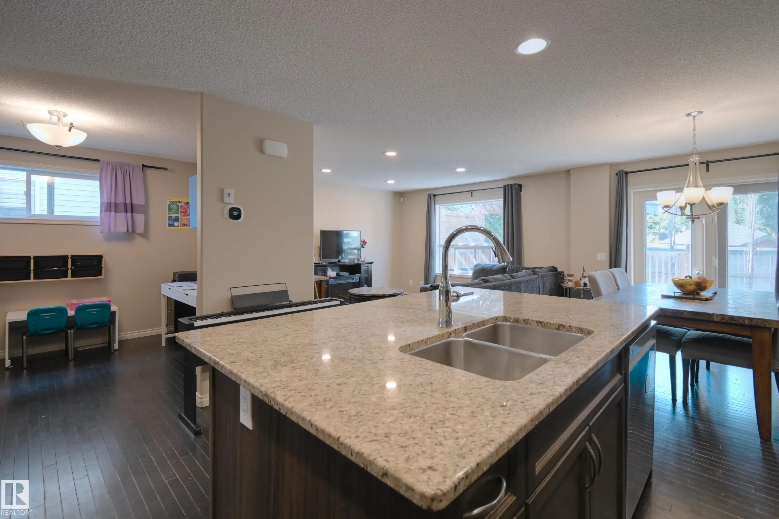 67 AVONLEA Way