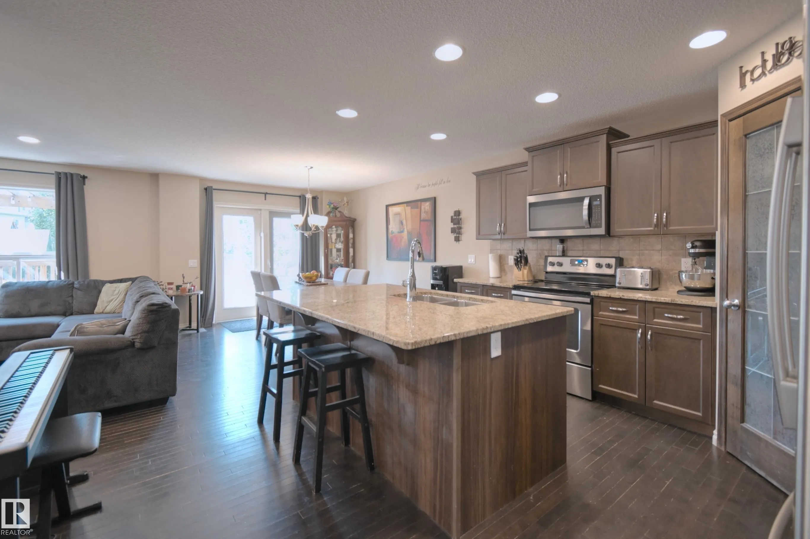 67 AVONLEA Way