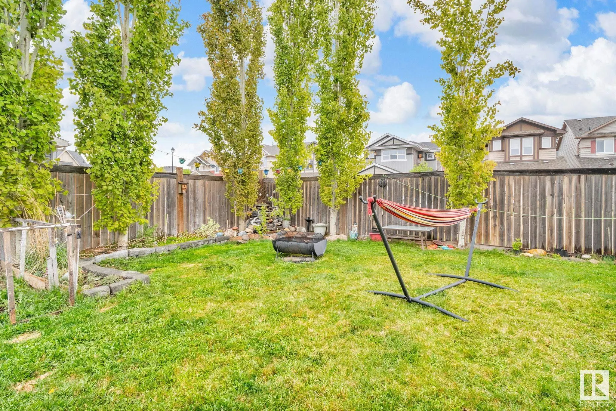 1426 CAREY Way
