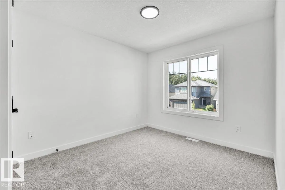 1154 GYRFALCON Crescent