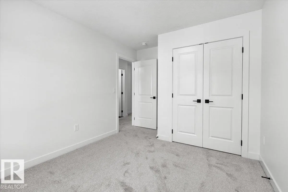 1154 GYRFALCON Crescent