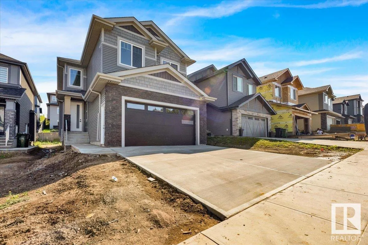 1154 GYRFALCON Crescent