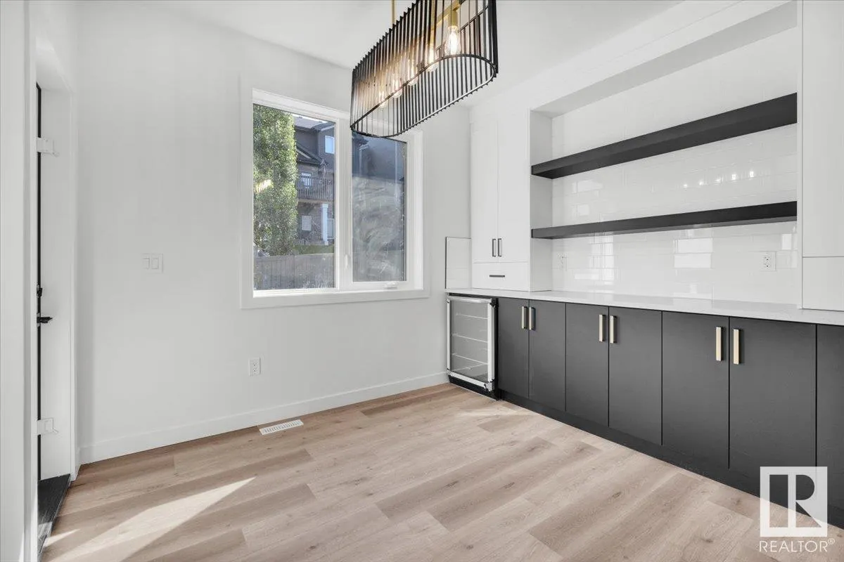 1154 GYRFALCON Crescent